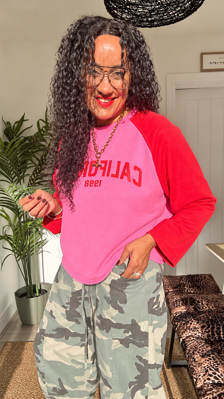 CALIFORNIA RAGLAN SWEATER PINK & RED *New