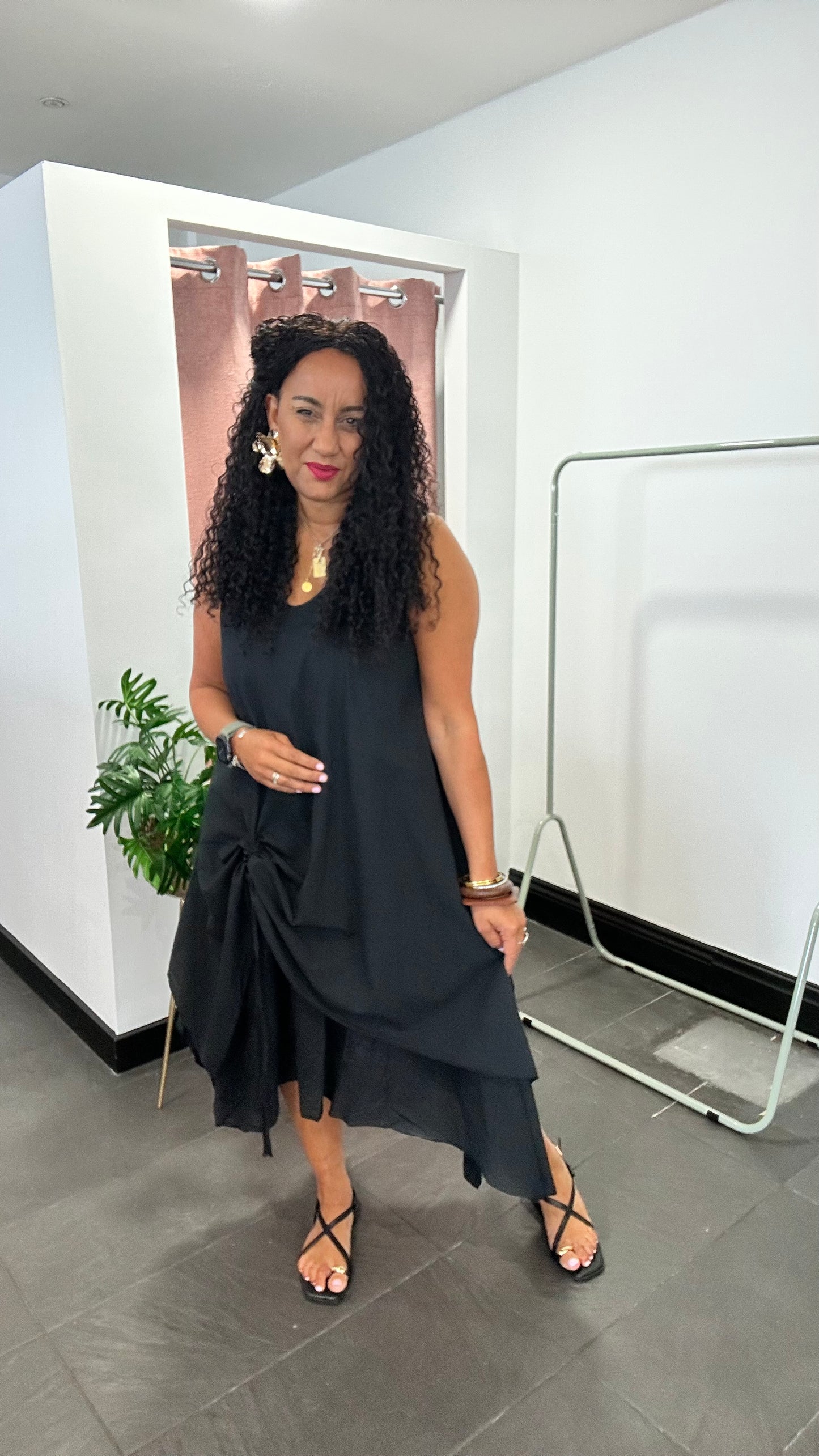 VIVIEN LAYERED MAXI DRESS BLACK *New