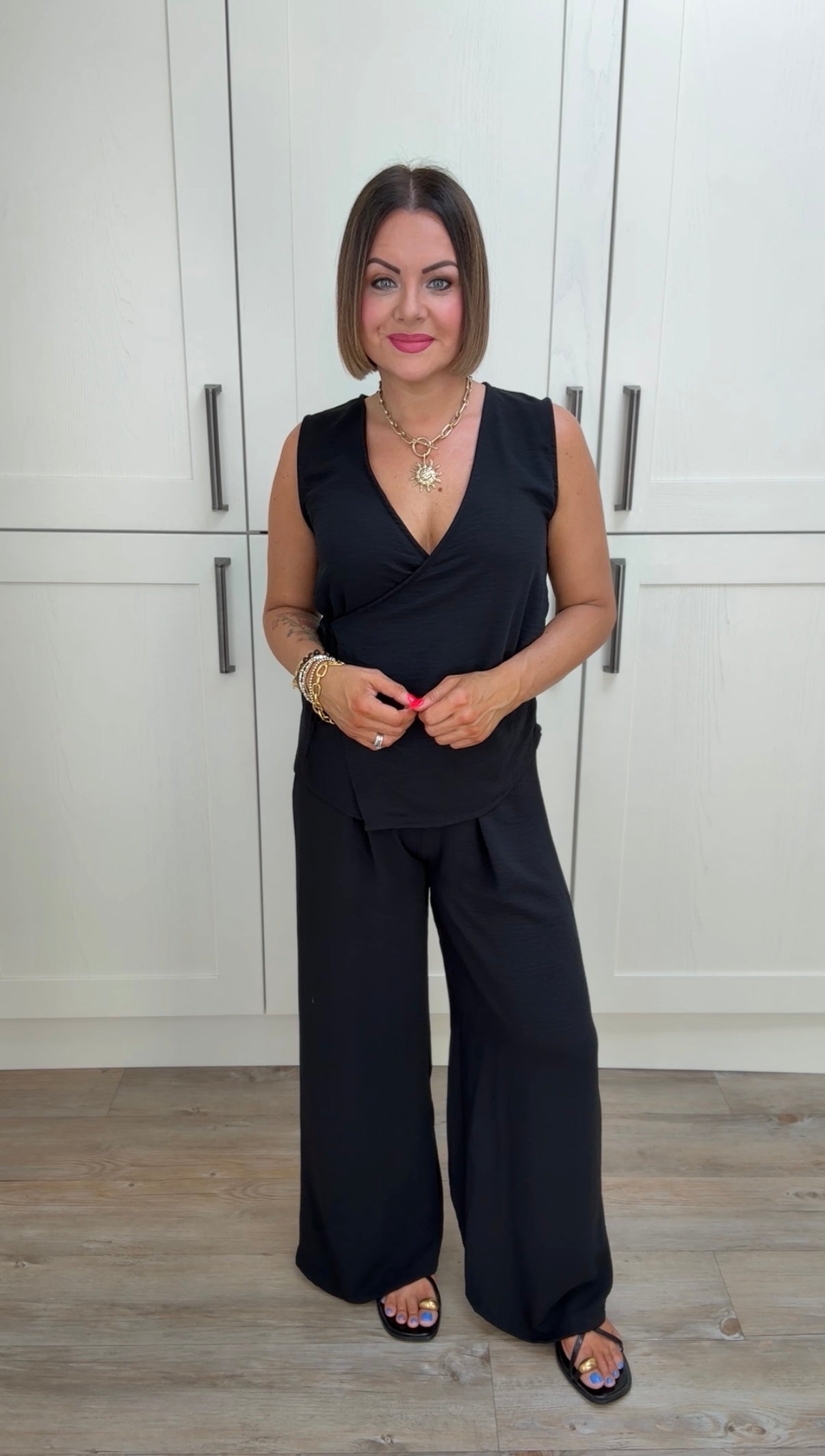 LEANNE SLEEVELESS WRAP COORD BLACK *New