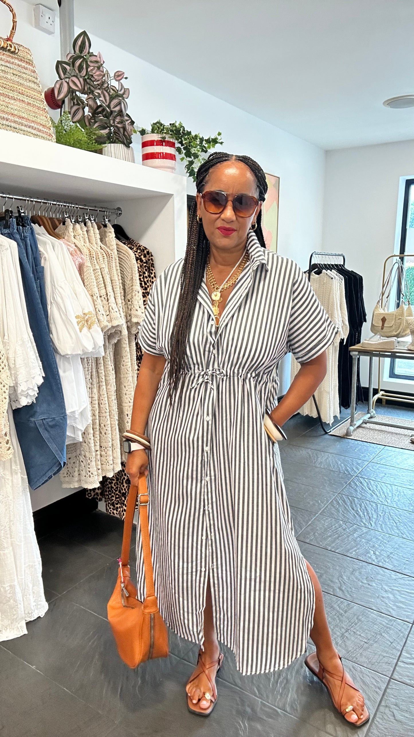 SALONE SHIRT DRESS CHARCOAL & WHITE *New