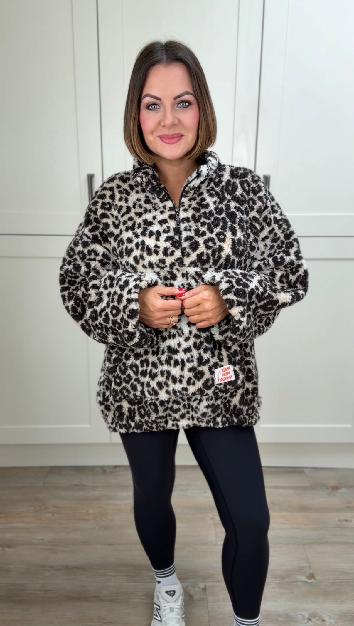 SNOW LEOPARD FLEECE TOP CHOCOLATE BROWN *New