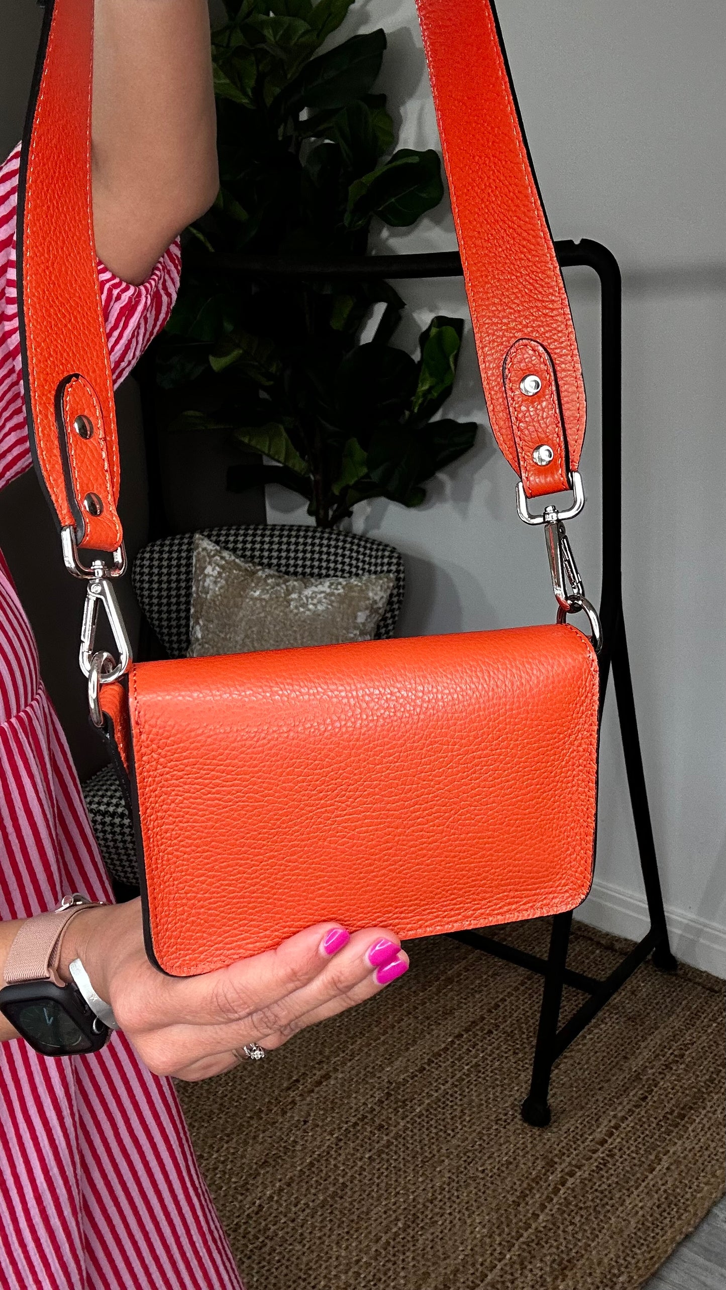 GENUINE LEATHER CROSS BODY BAG ORANGE