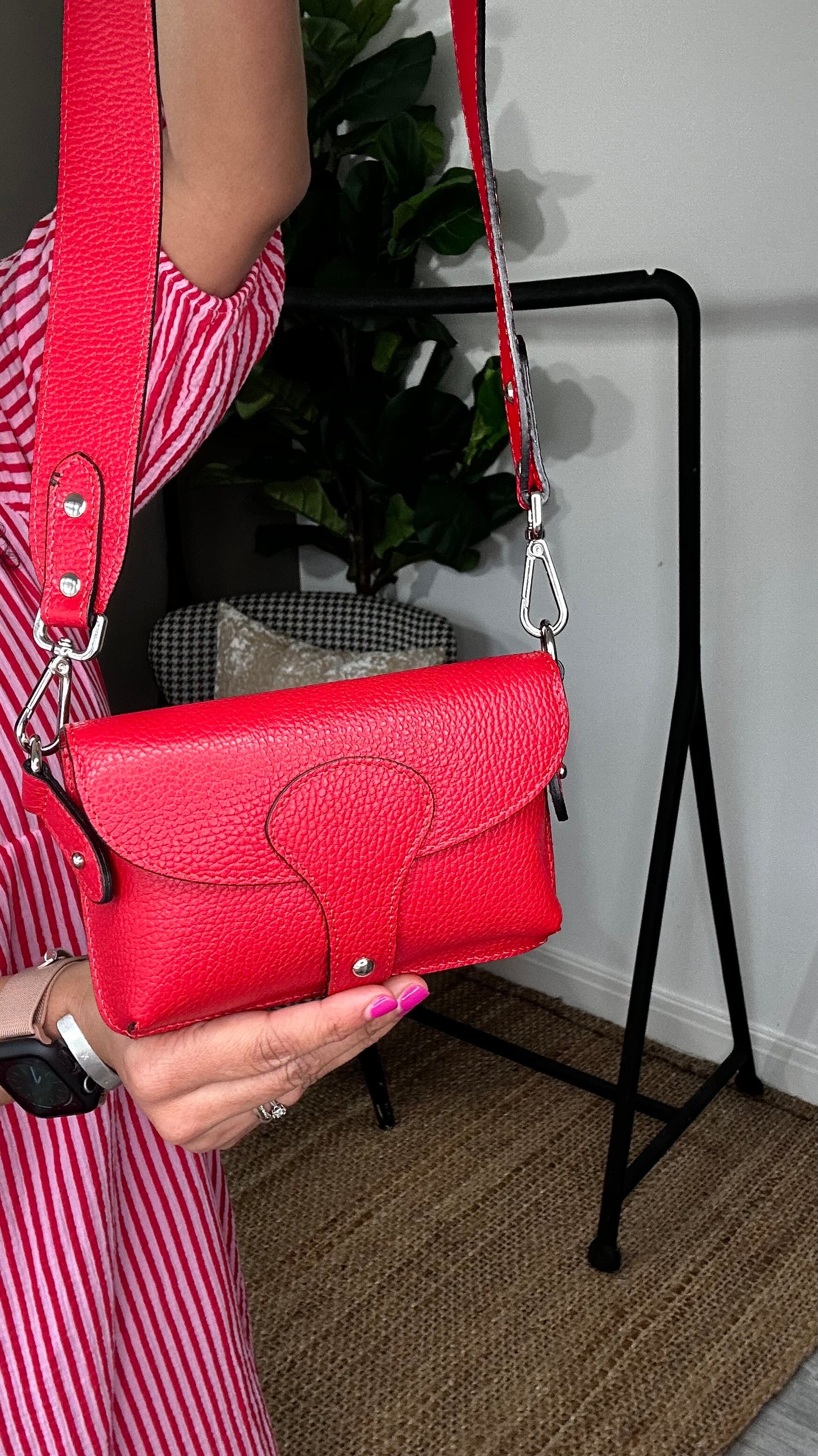 GENUINE LEATHER CROSS BODY BAG RED