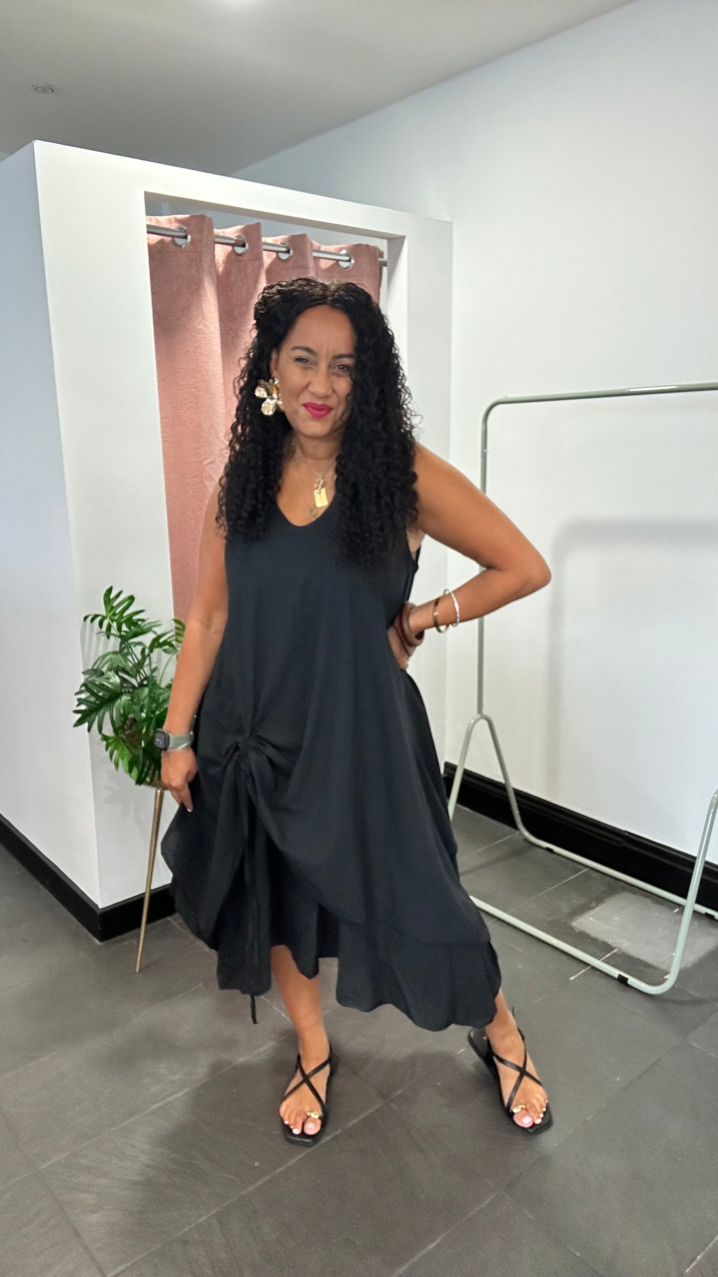 VIVIEN LAYERED MAXI DRESS BLACK *New