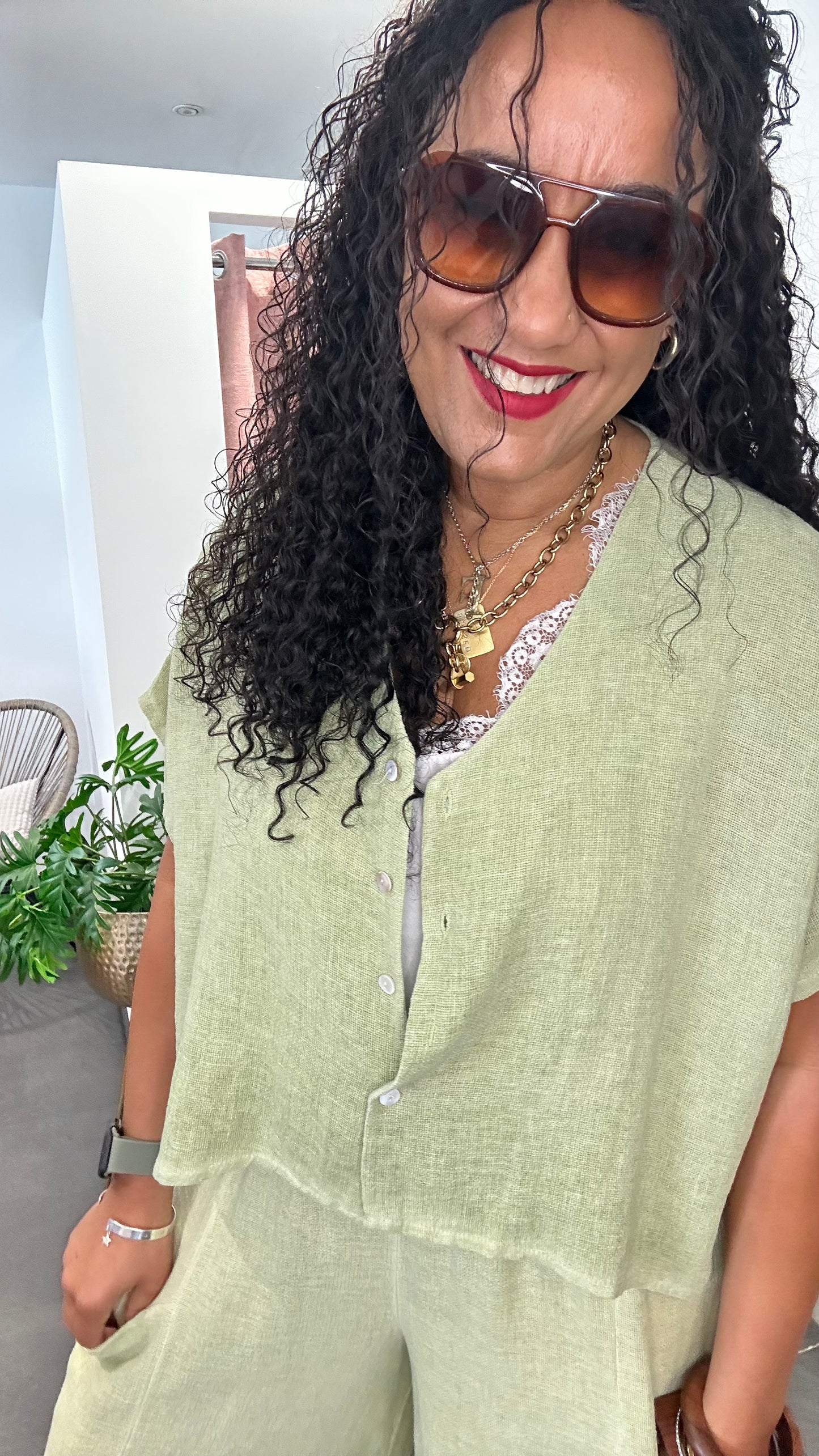 SALE DERBY LINEN OVERSIZED BOXY TOP APPLE 🍏