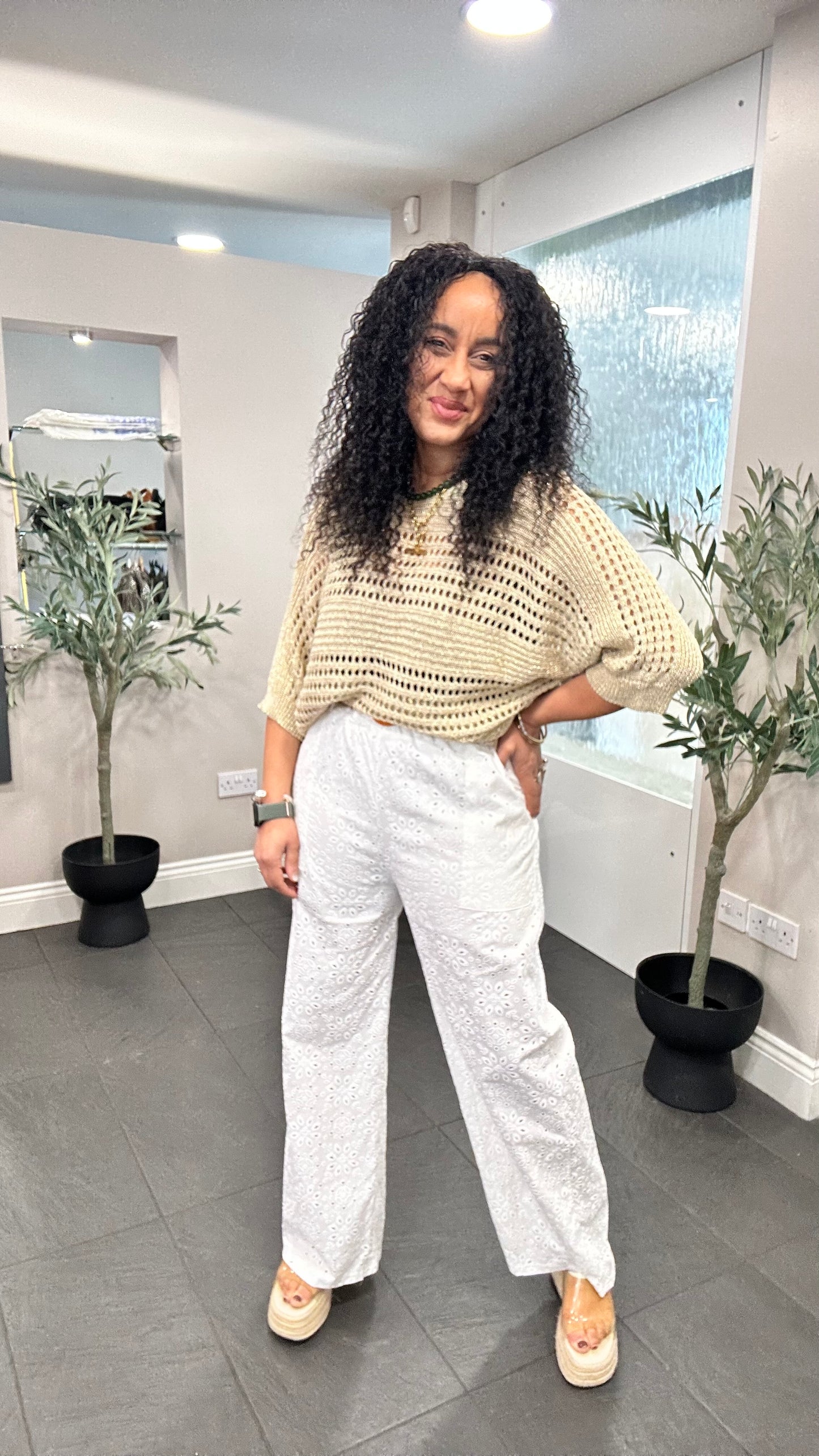 SANTORINI EMBROIDERY ANGLAISE BELTED TROUSERS IVORY *New
