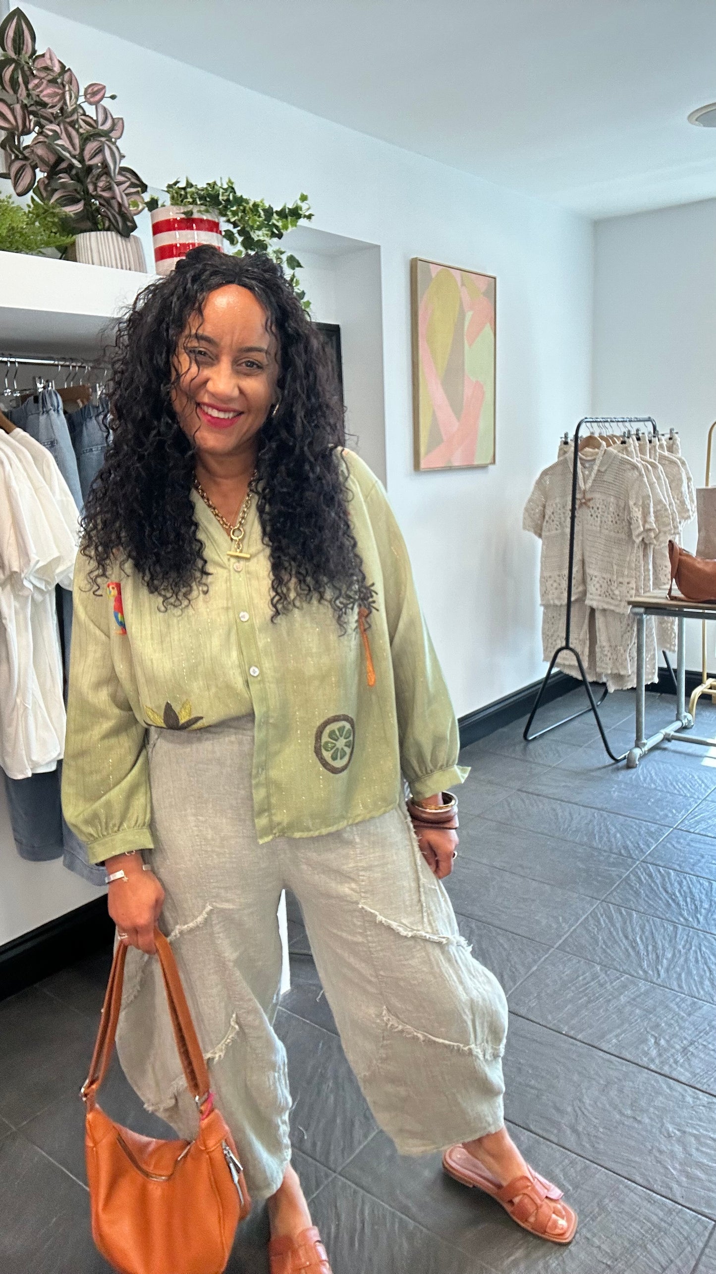 SALE FUN & FRUITY 🍍TROPICAL BLOUSE OLIVE GREEN