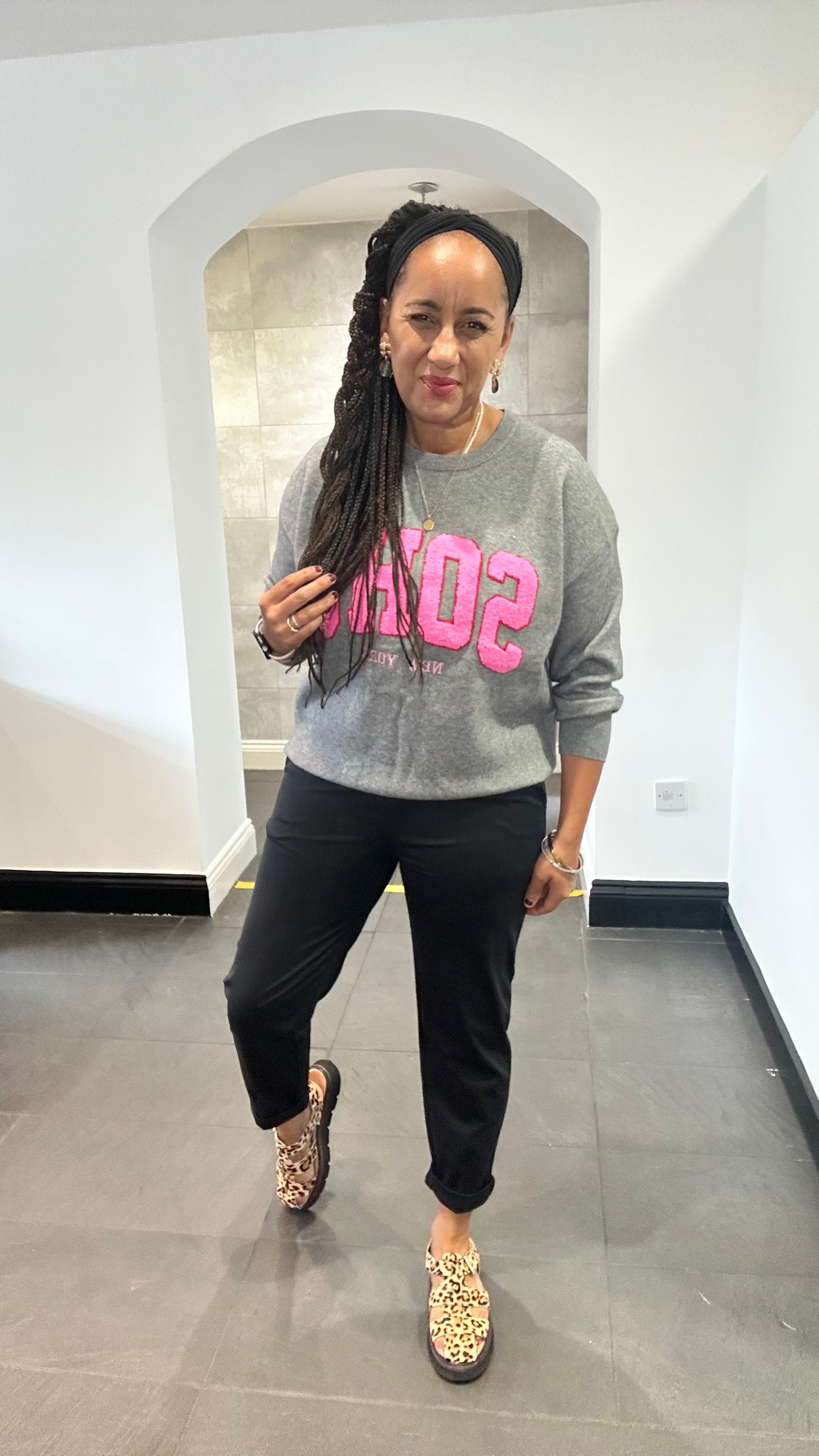SOHO 3D BORG MOTIF JUMPER GREY & PINK *New
