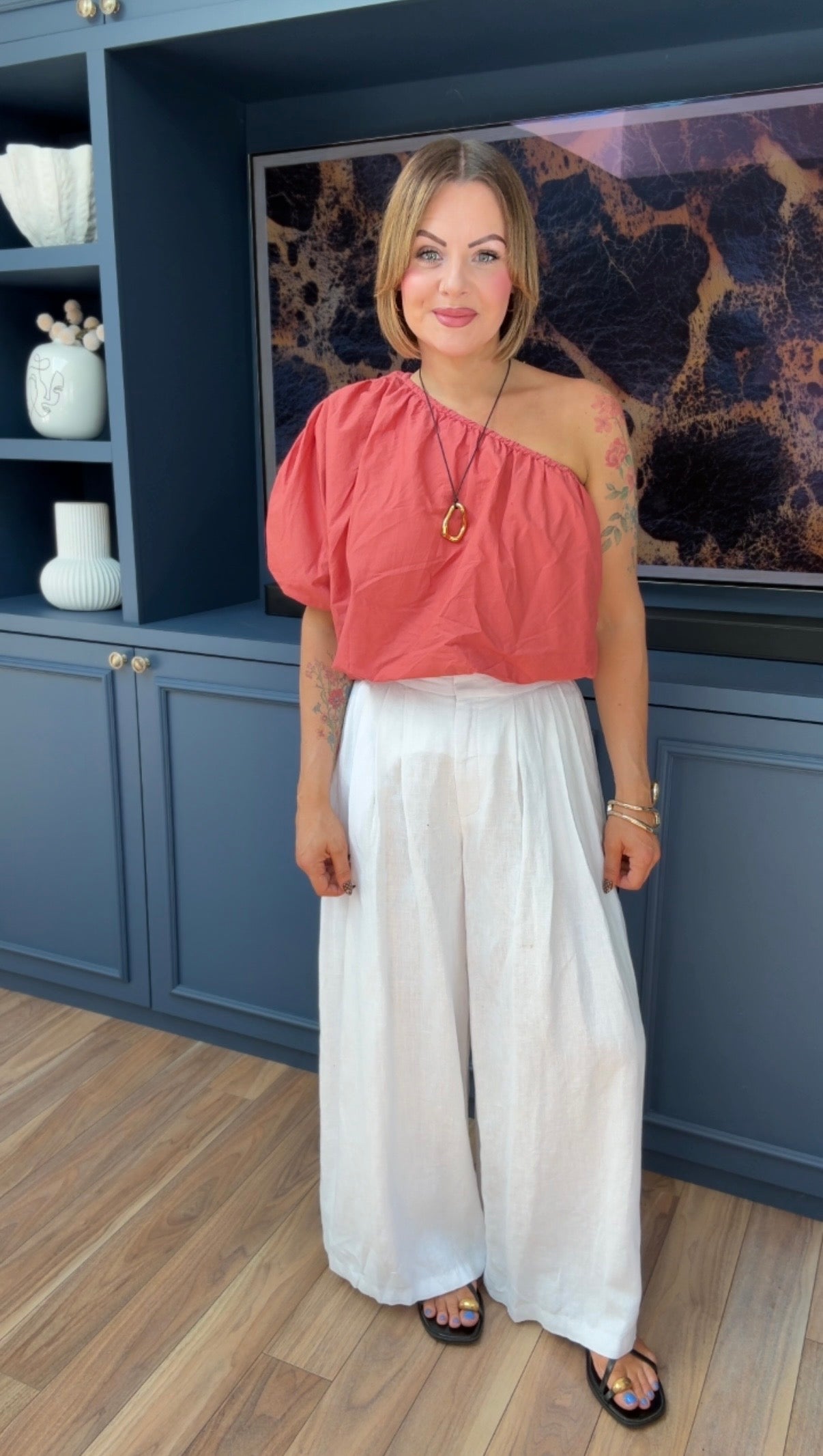 AMALFI ONE SHOULDER BUBBLE
TOP CORAL *New