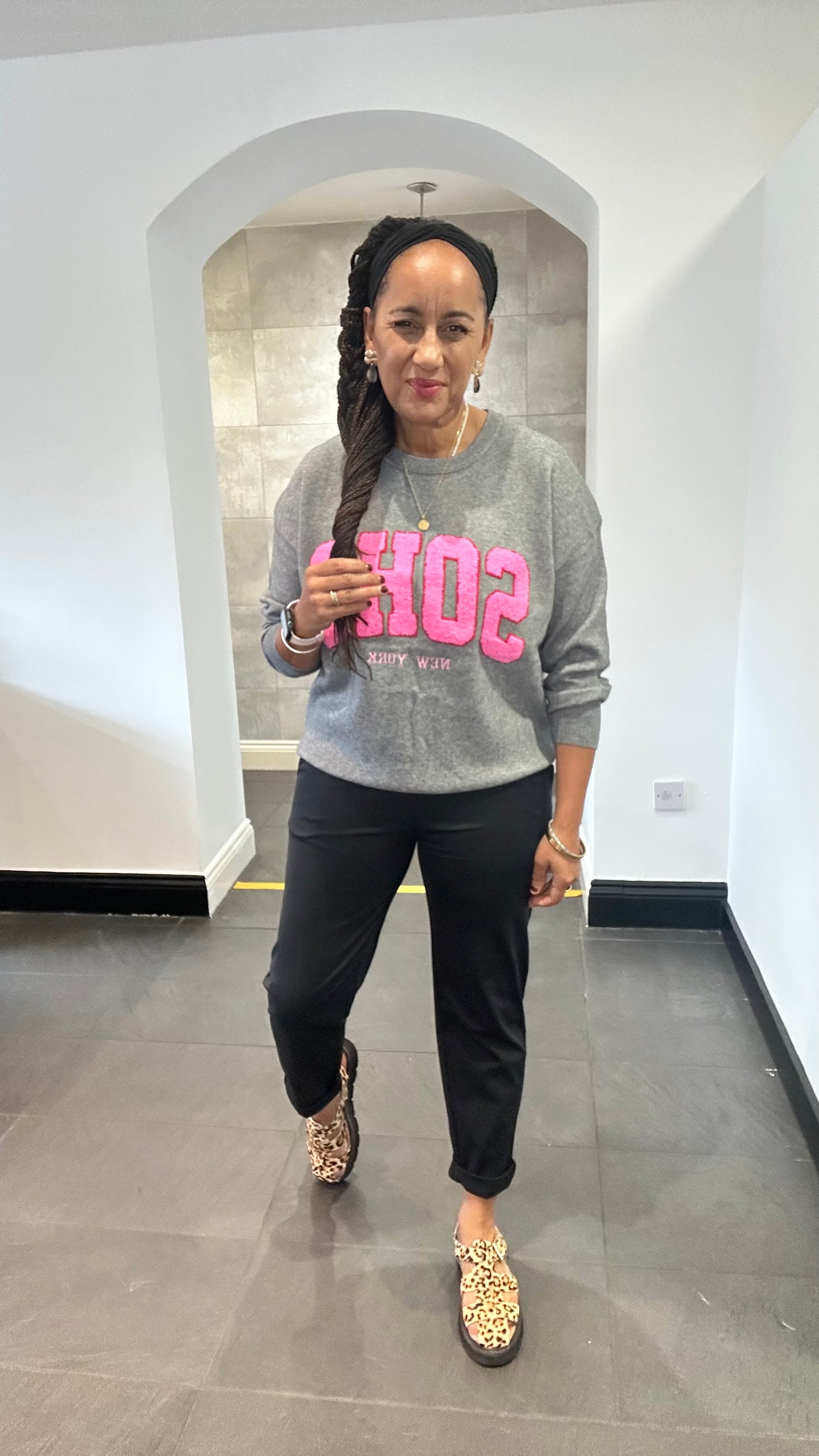 SOHO 3D BORG MOTIF JUMPER GREY & PINK *New