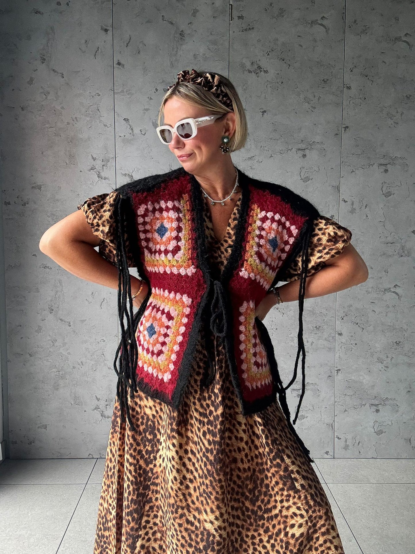 NAVAJO TASSEL OVERSIZED WAISTCOAT BLACK *New