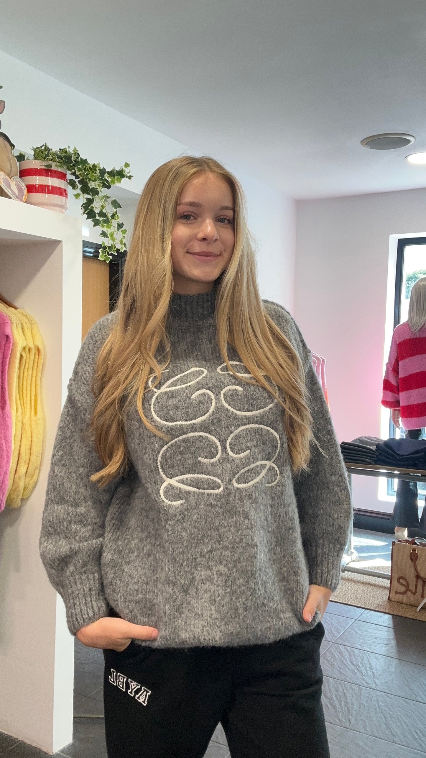 EVIE EMBROIDERY STITCH OVERSIZED JUMPER GREY *New