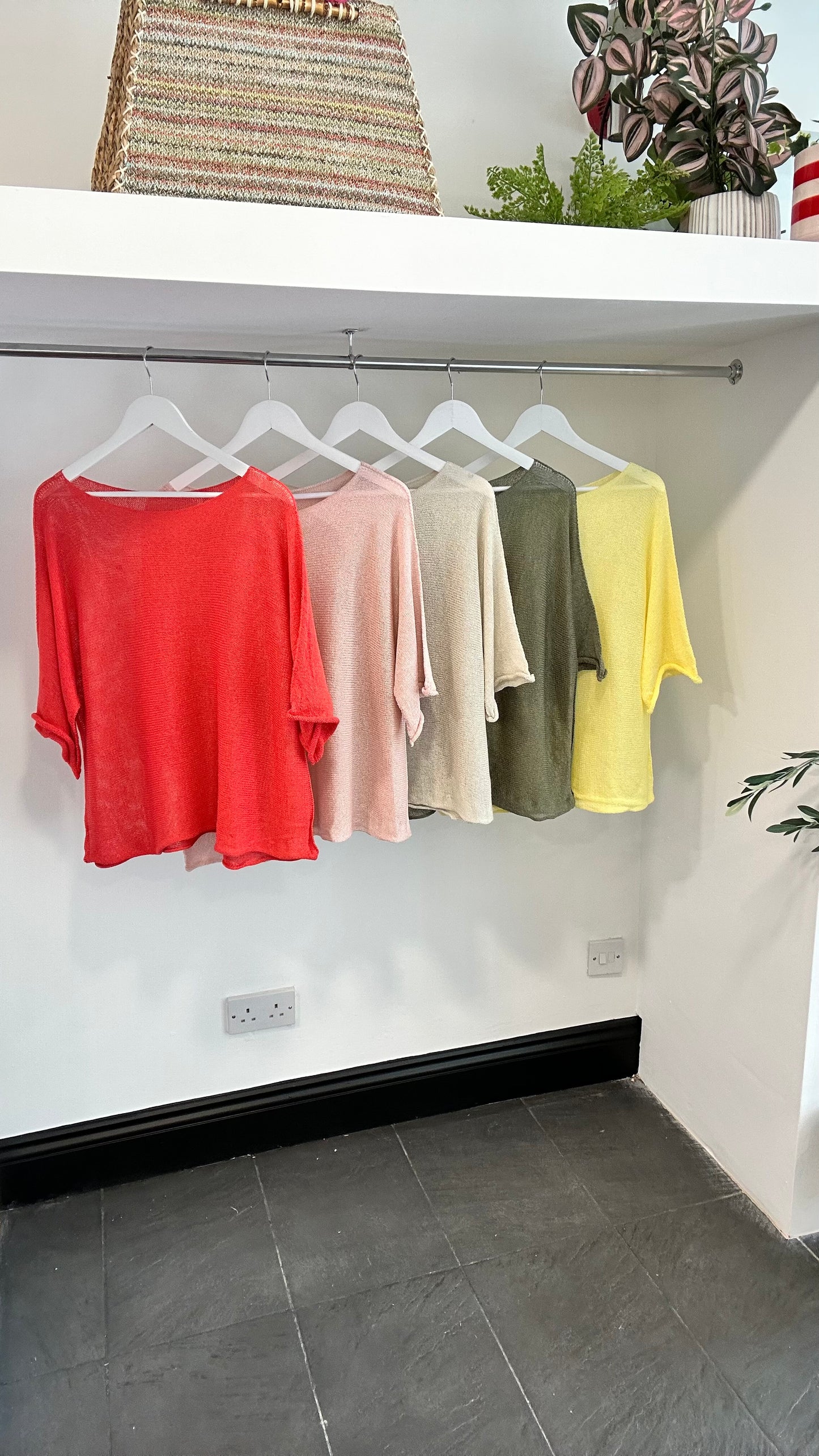 FINLEY FINE KNIT CORAL *New