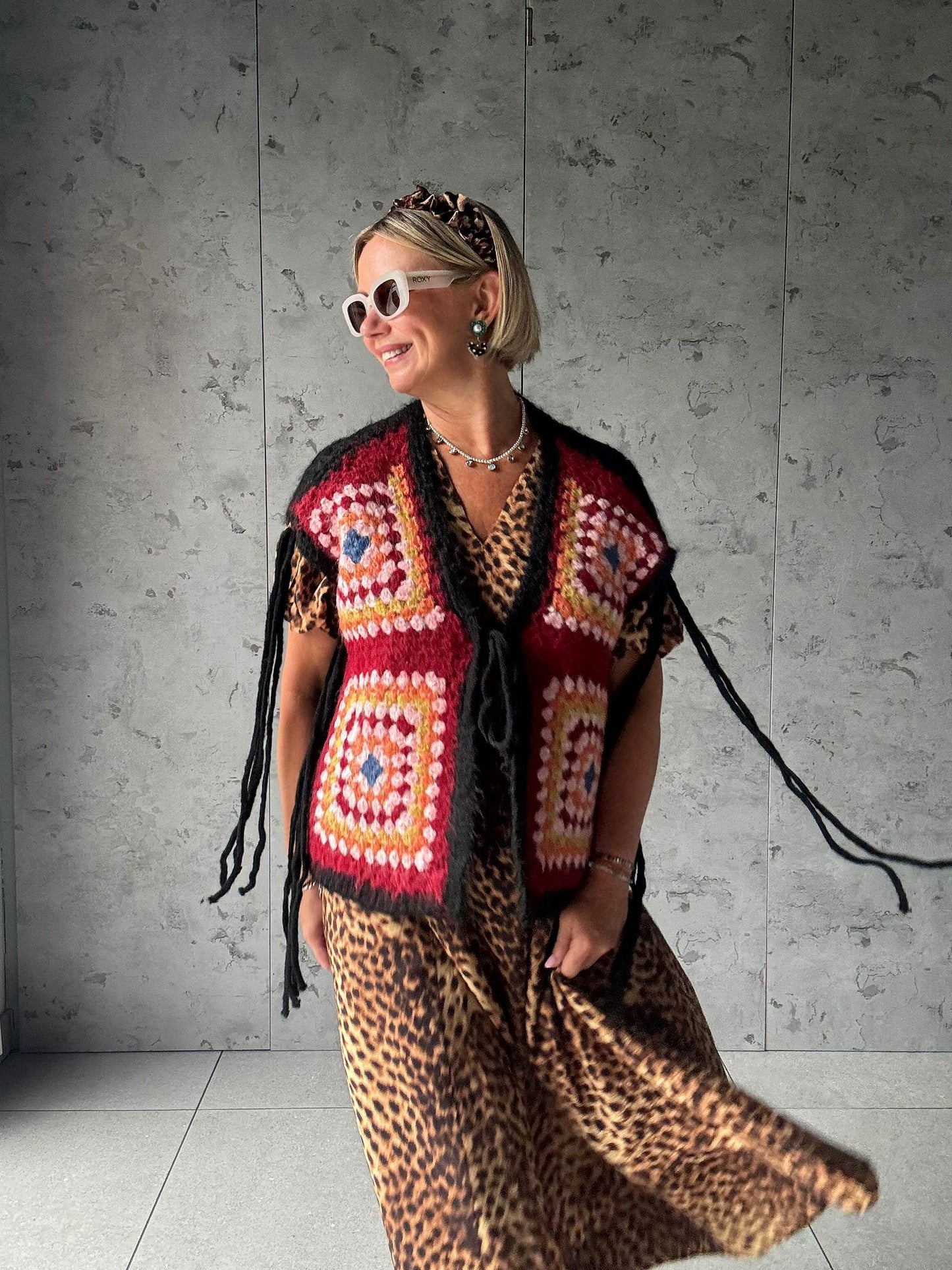 NAVAJO TASSEL OVERSIZED WAISTCOAT BLACK *New