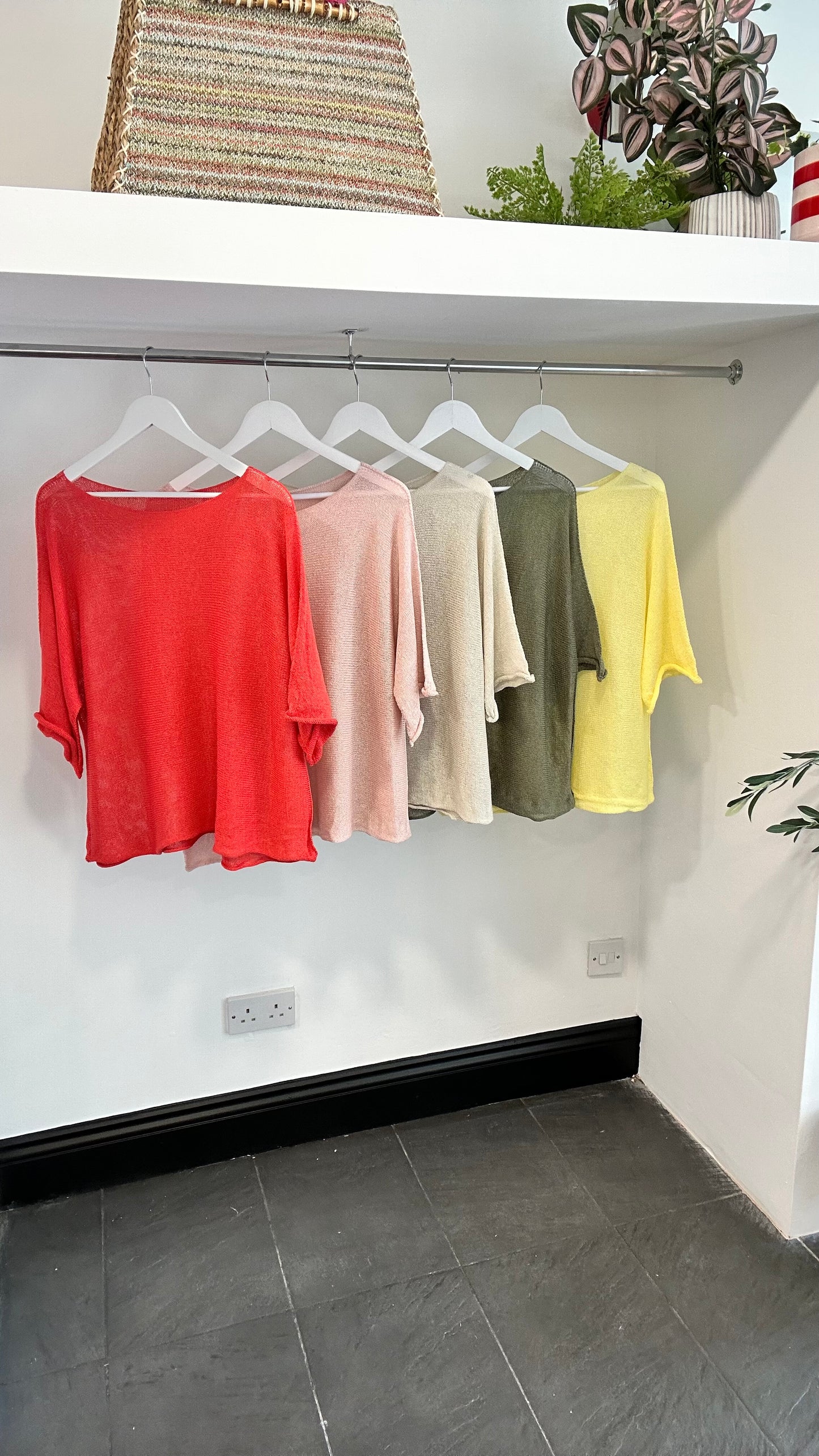 FINLEY FINE KNIT CORAL *New