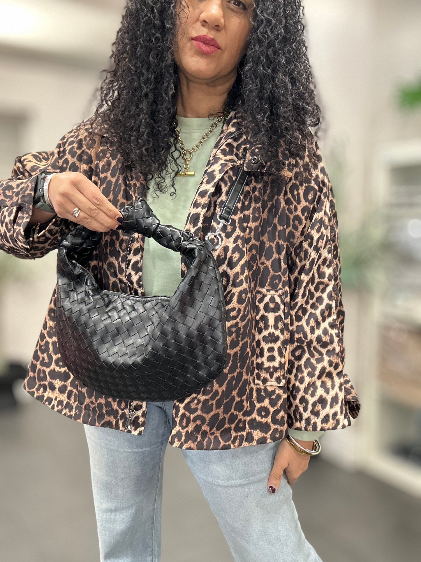 LATTICE HALF MOON CROSS BODY BAG BLACK *New