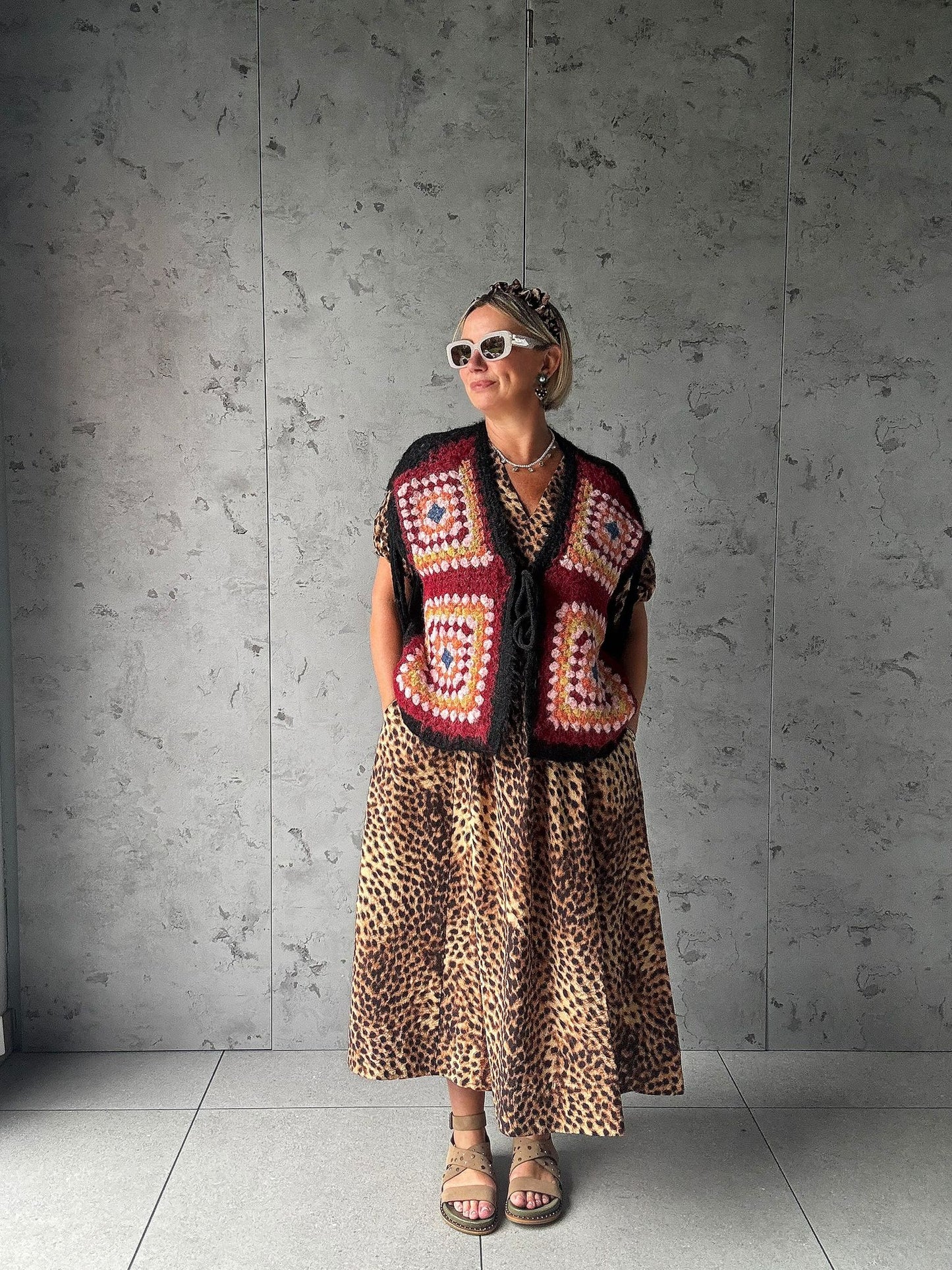 NAVAJO TASSEL OVERSIZED WAISTCOAT BLACK *New