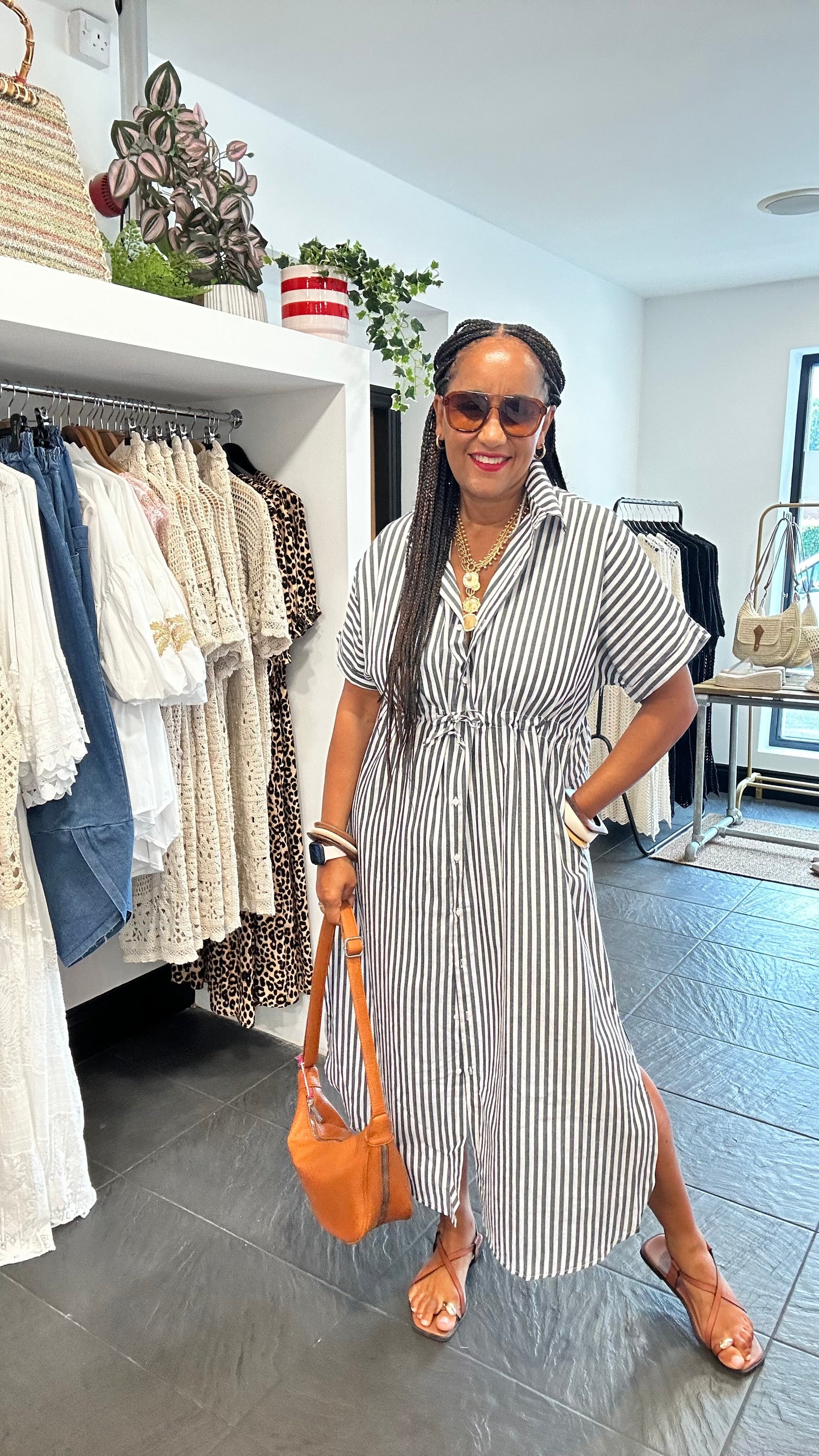SALONE SHIRT DRESS CHARCOAL & WHITE *New