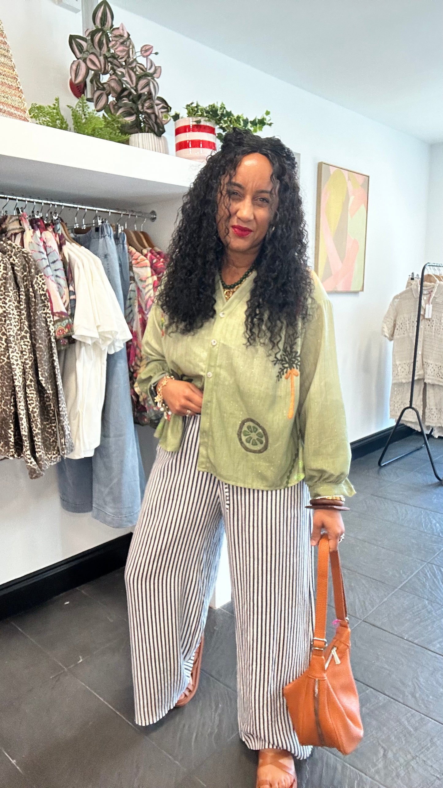 SALE FUN & FRUITY 🍍TROPICAL BLOUSE OLIVE GREEN
