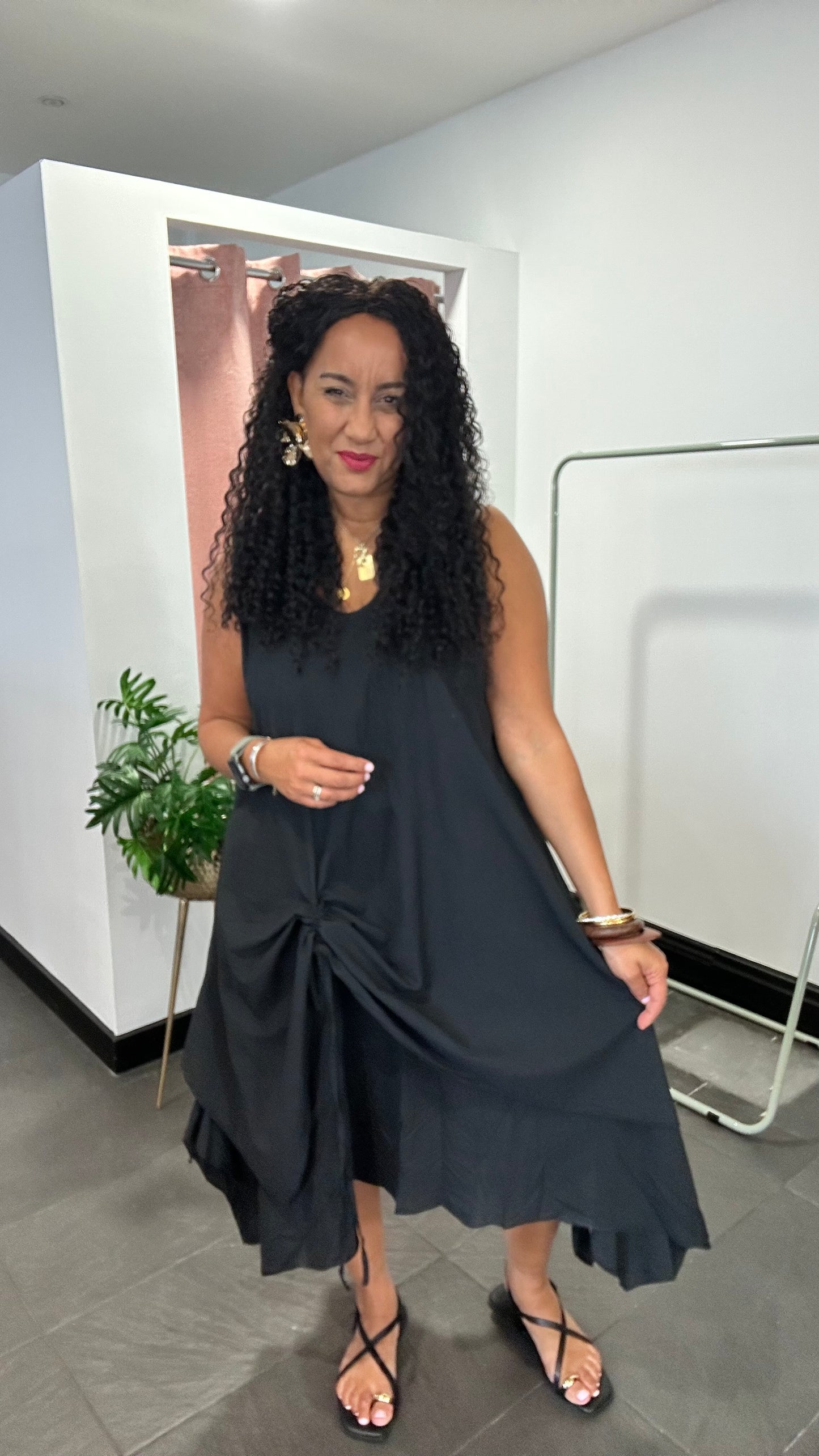 VIVIEN LAYERED MAXI DRESS BLACK *New