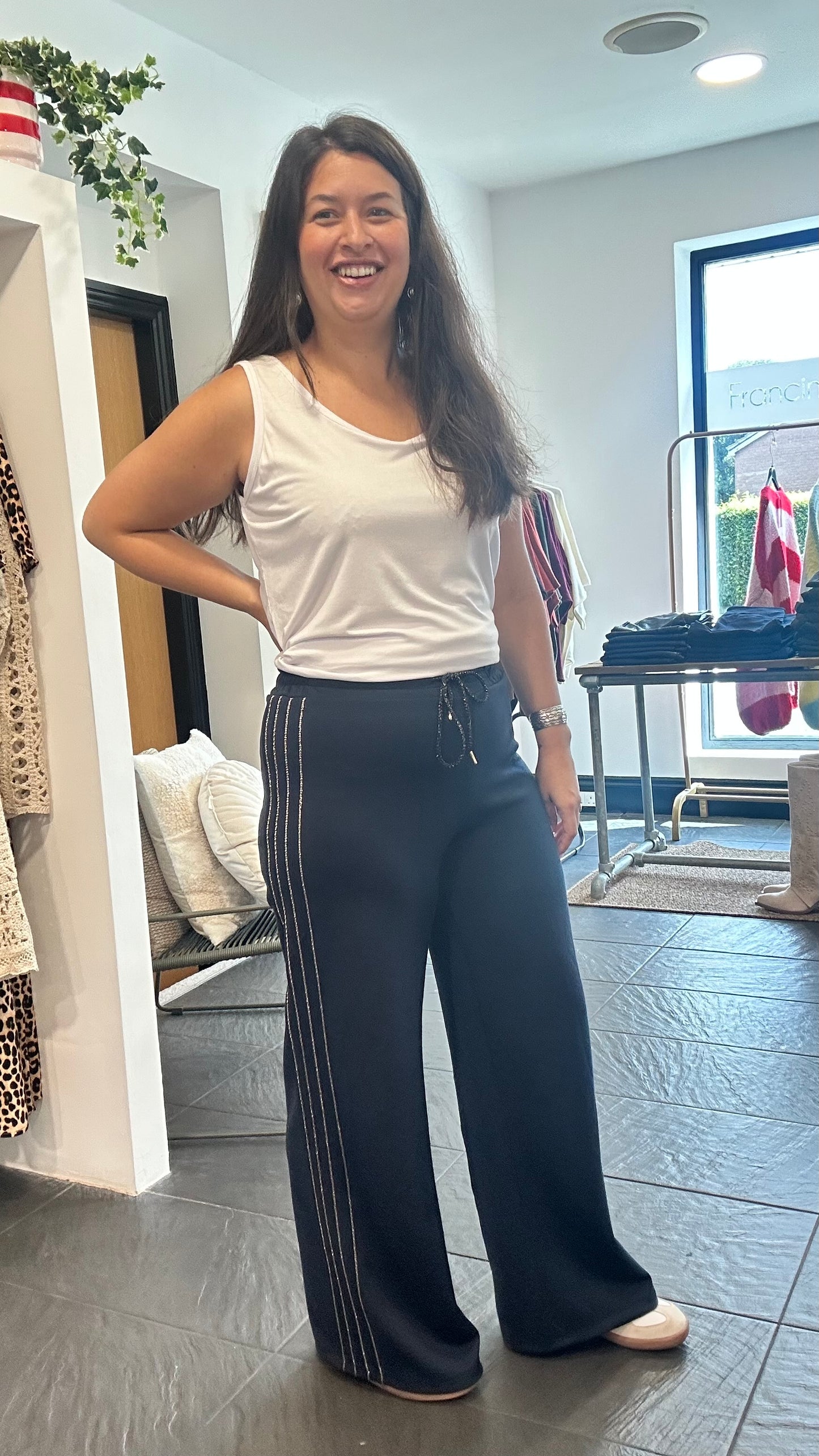 WIDE LEG JOGGERS GOLD TRIM NAVY *New