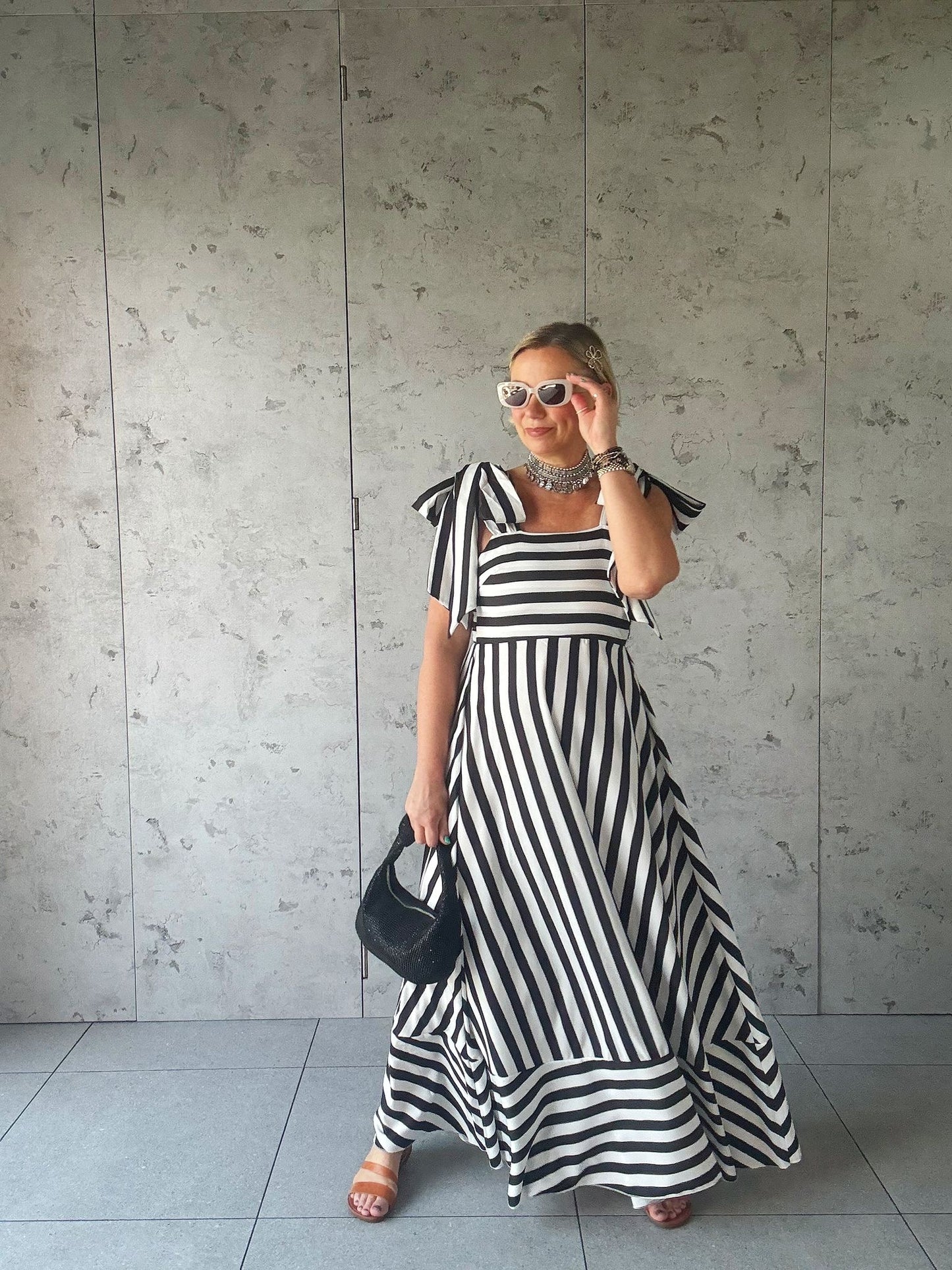 SALE SAMMI BOLD STRIPE MAXI DRESS BLACK & WHITE