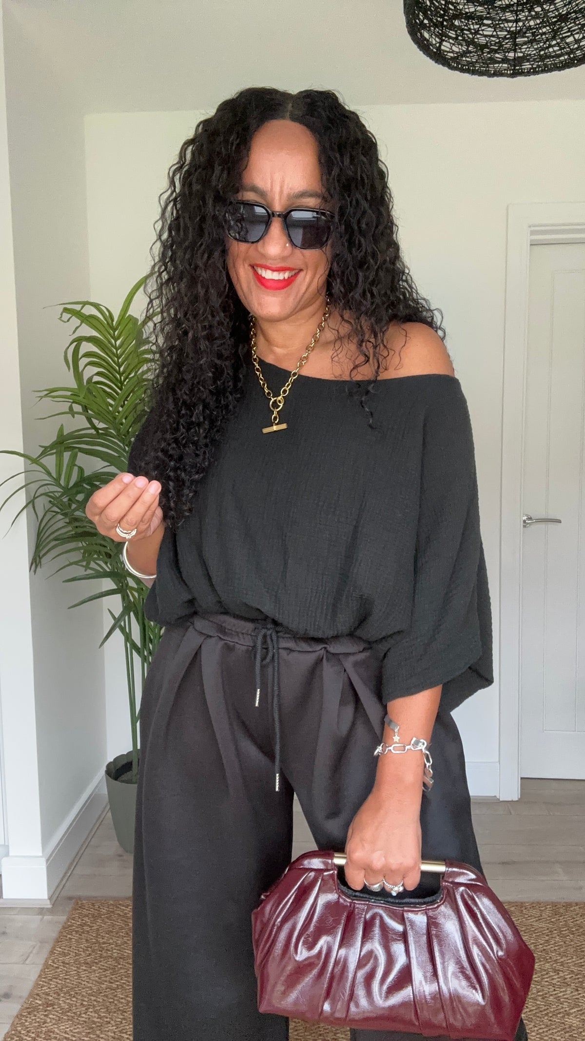 OJAY BUBBLE HEM CHEESECLOTH TOP BLACK BUY 1, GET 1 HALF PRICE 💗 CODE OJAY50