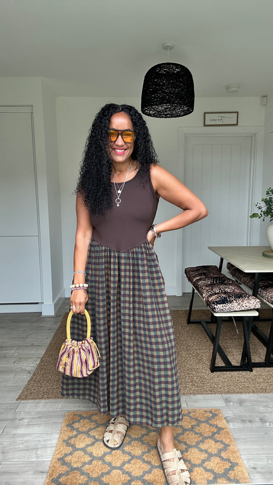 EVERY DAY CHECK MIDI DRESS GREEN & BROWN *New