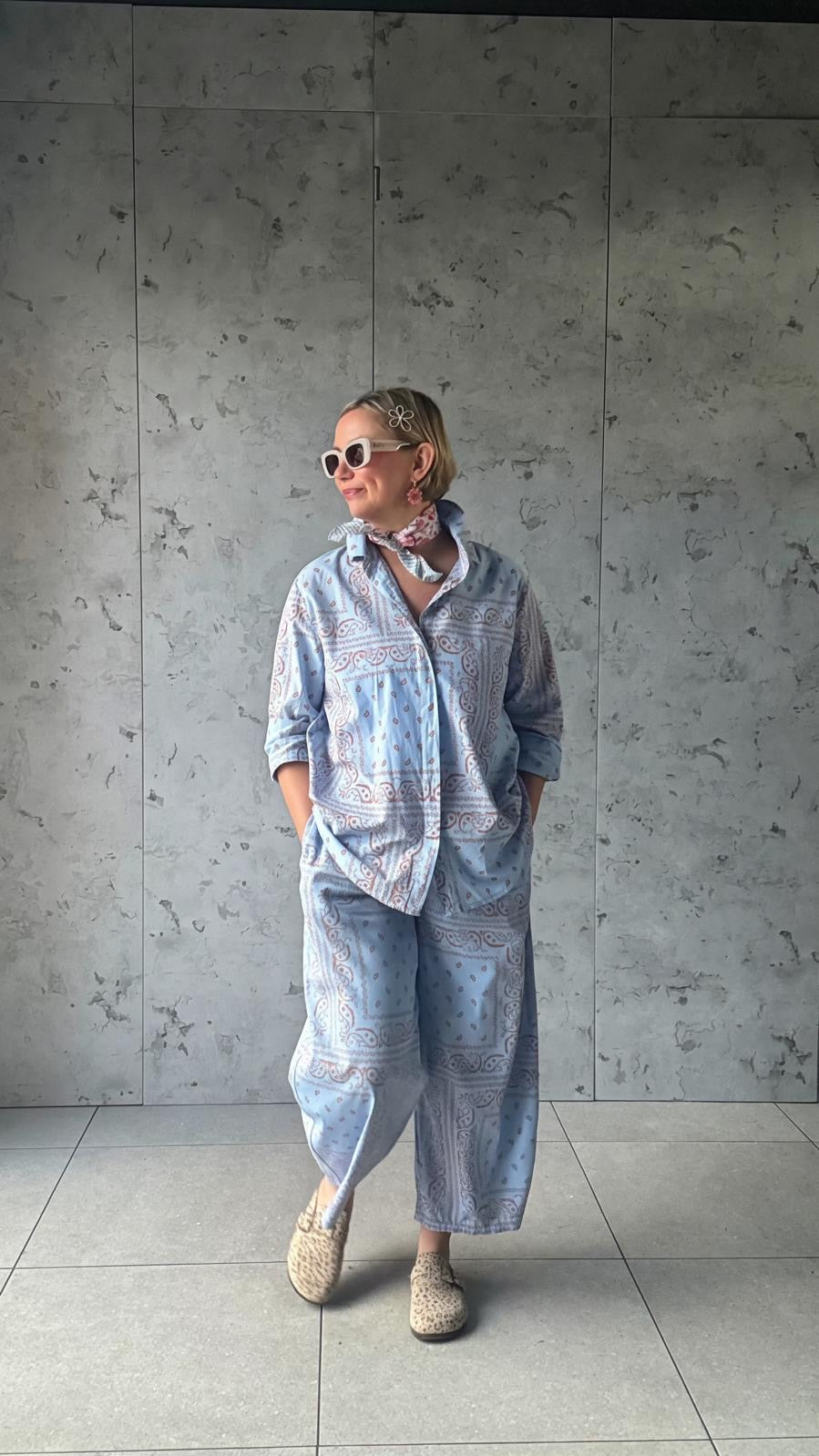 BANDANNA PRINT SHIRT POWDER BLUE  *New