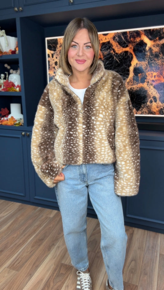 REINDEER FAUX FUR COAT BEIGE *New