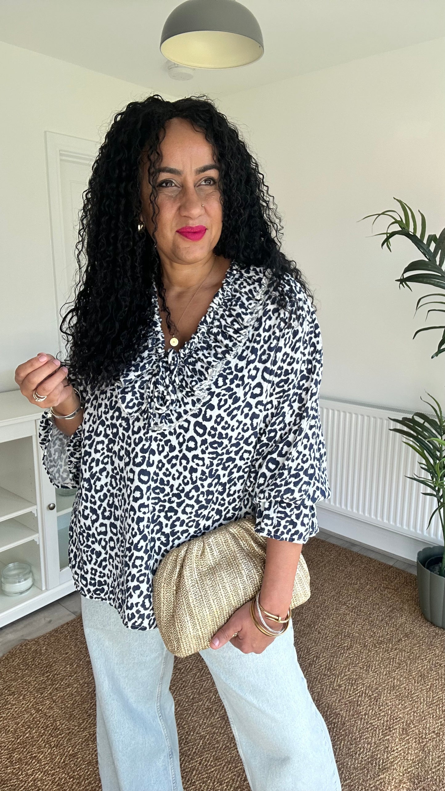 SALE TYRA RUFFLE BLOUSE LEOPARD BLUE