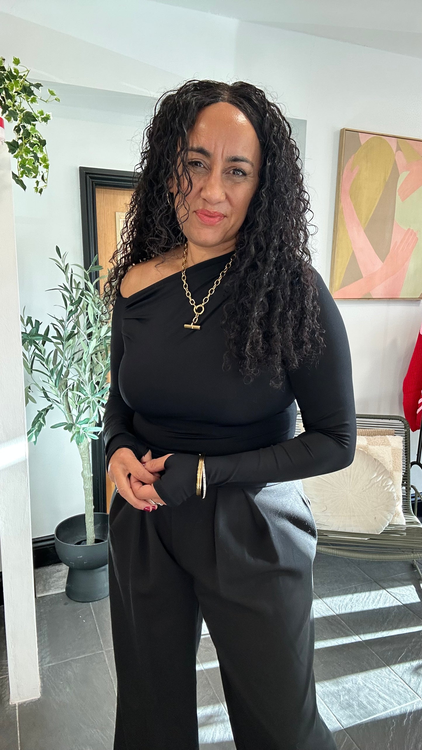 SLEEK ASYMMETRICAL FITTED TOP BLACK *New