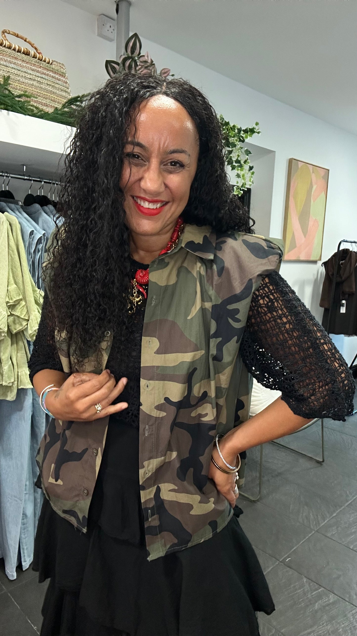 LUXE TERRAIN UTILITY CAMOUFLAGE WAISTCOAT *New