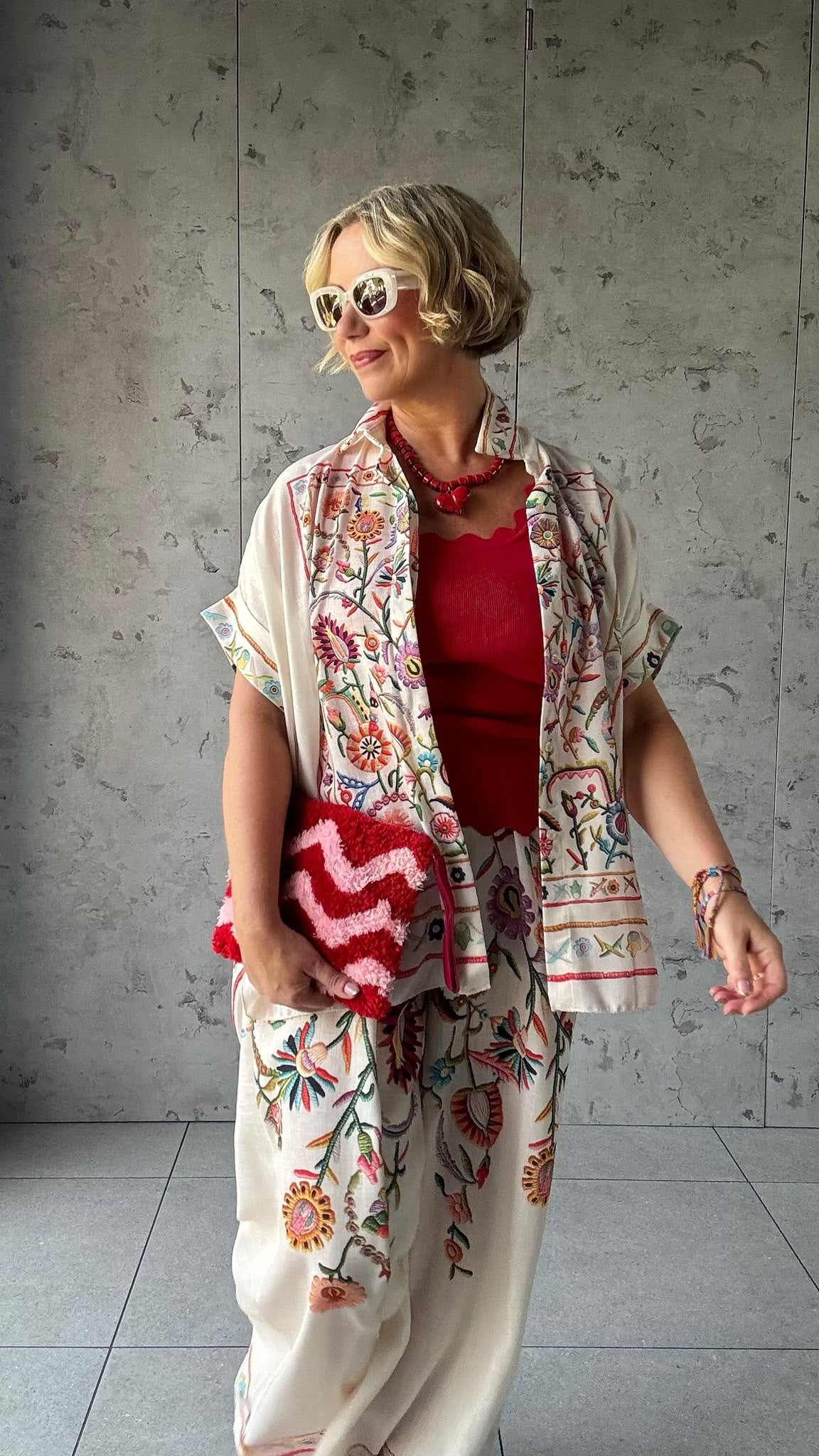 CLEO LASER FLORAL EMBROIDERED BOHO SHIRT BEIGE *New
