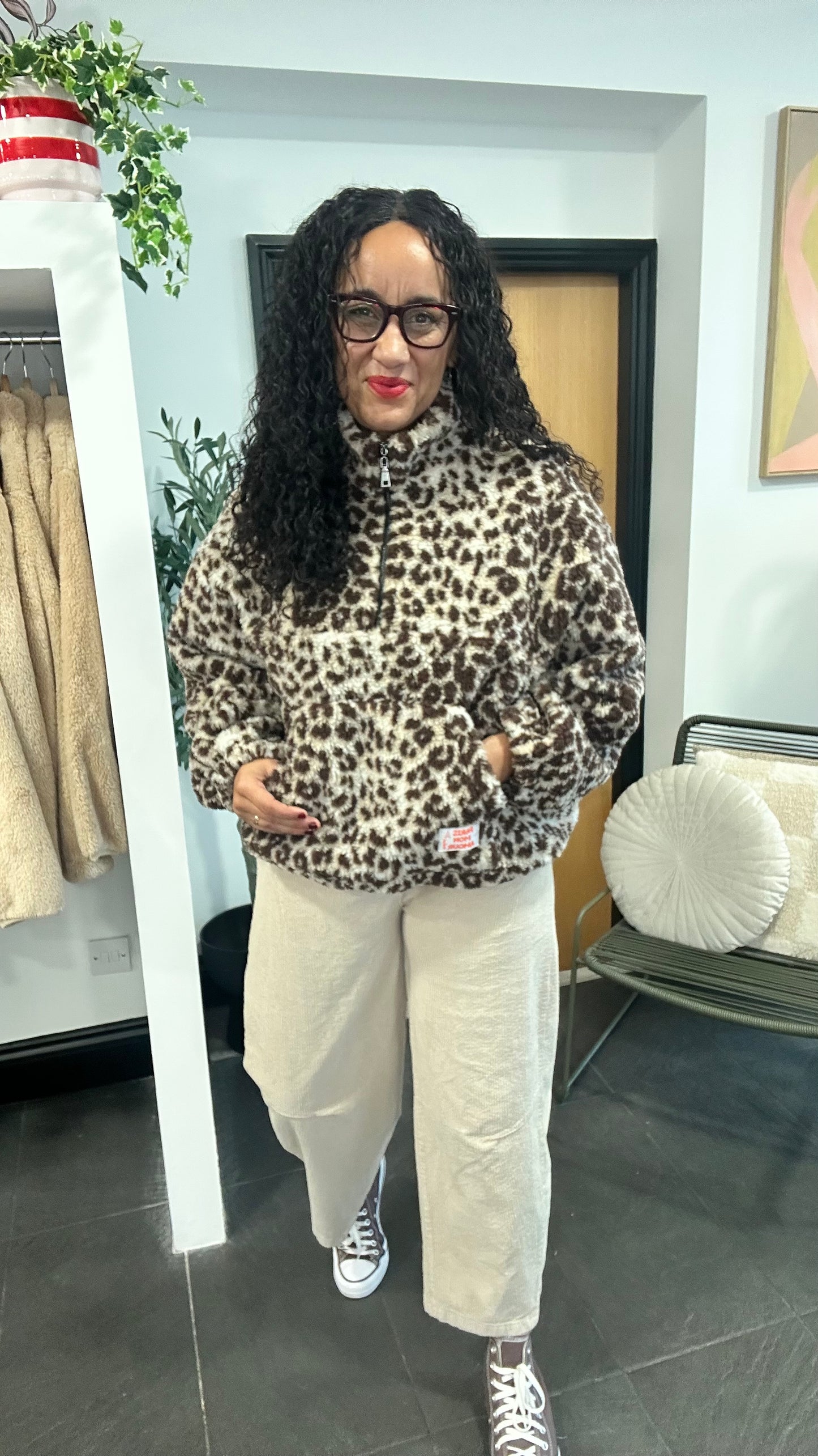 SALE SNOW LEOPARD FLEECE TOP CARAMEL BROWN