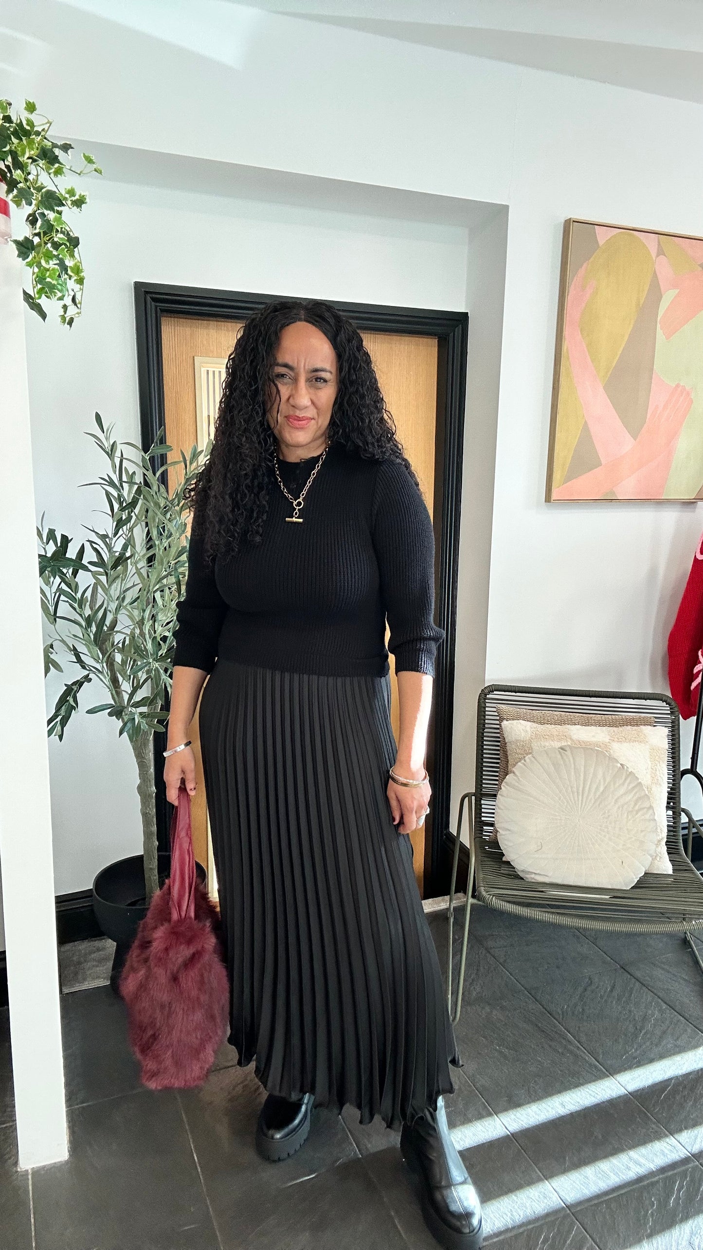 SATIN PLEATED KNIT DRESS BLACK *New