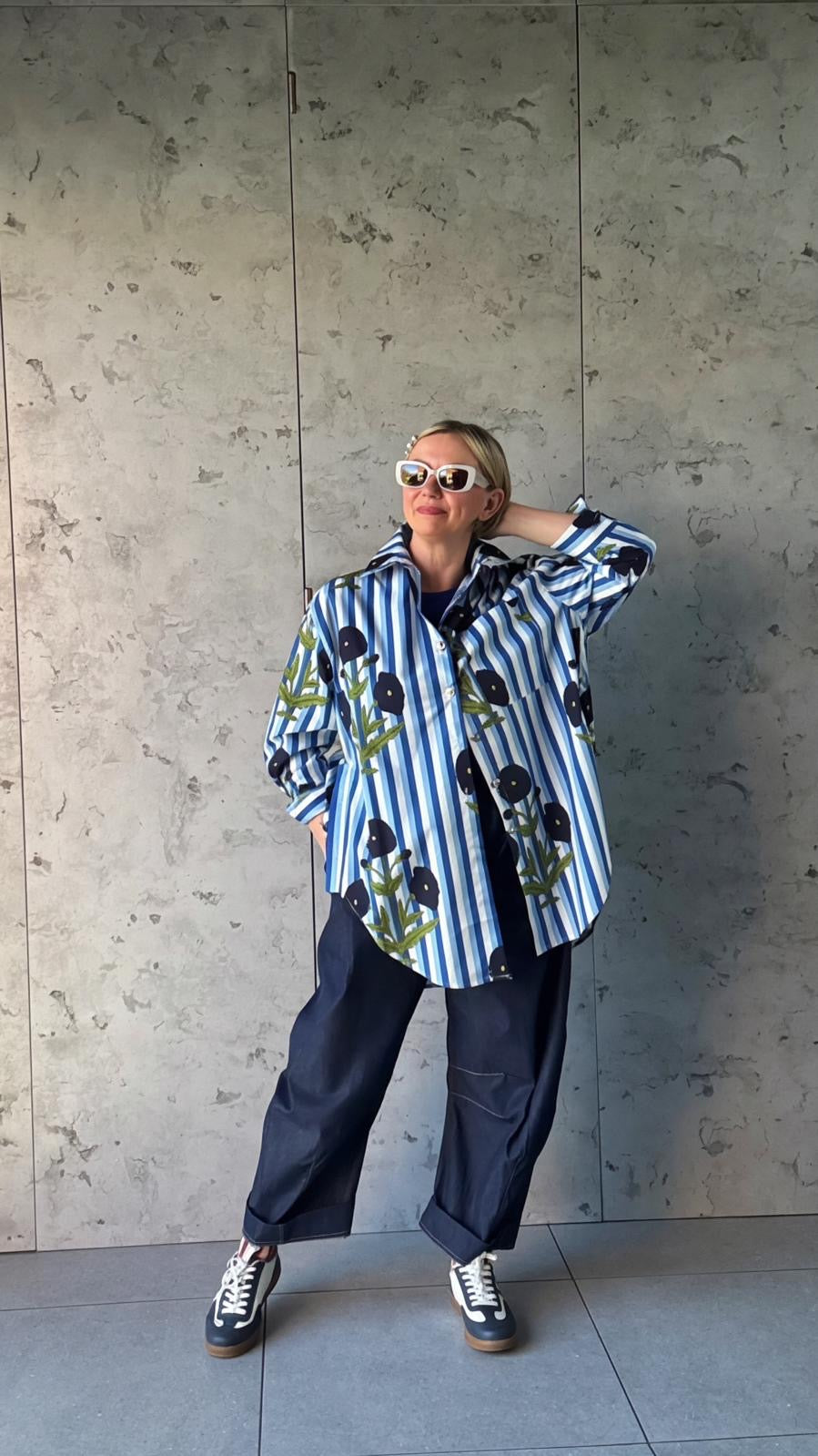FLORAL BLUE SHIRT *New
