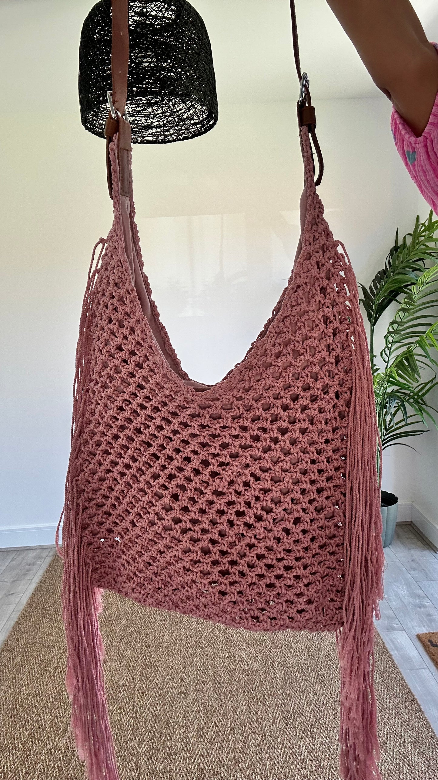 DESSERT FRINGE CROCHET HOBO BAG *BLUSH PINK