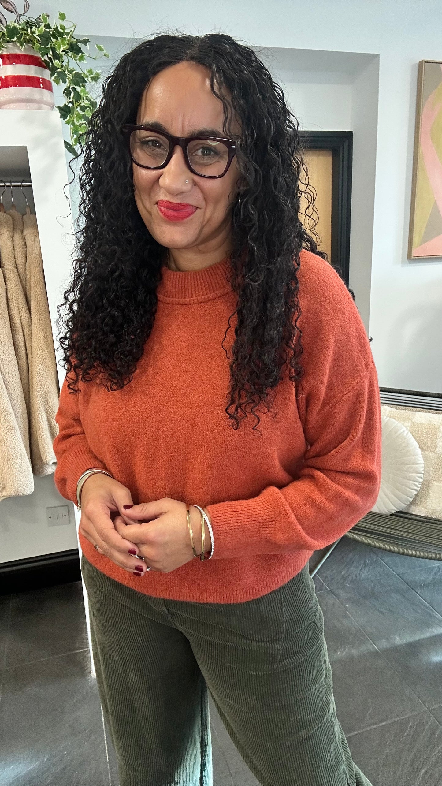 KESWICK ROUND NECK JUMPER RUST *New