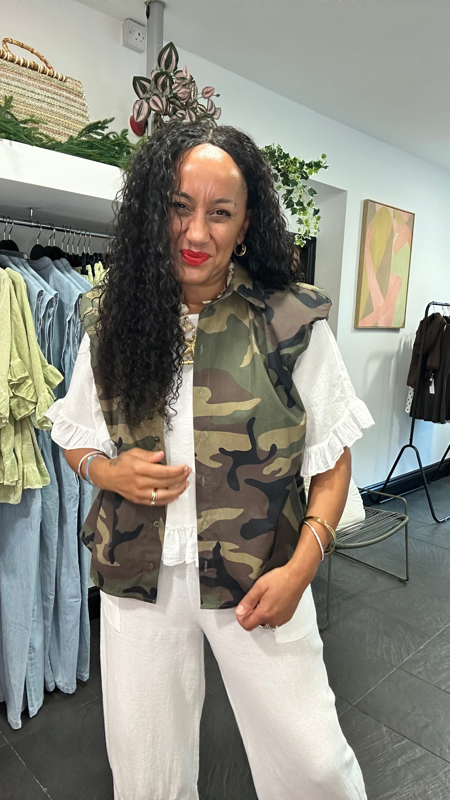 LUXE TERRAIN UTILITY CAMOUFLAGE WAISTCOAT *New