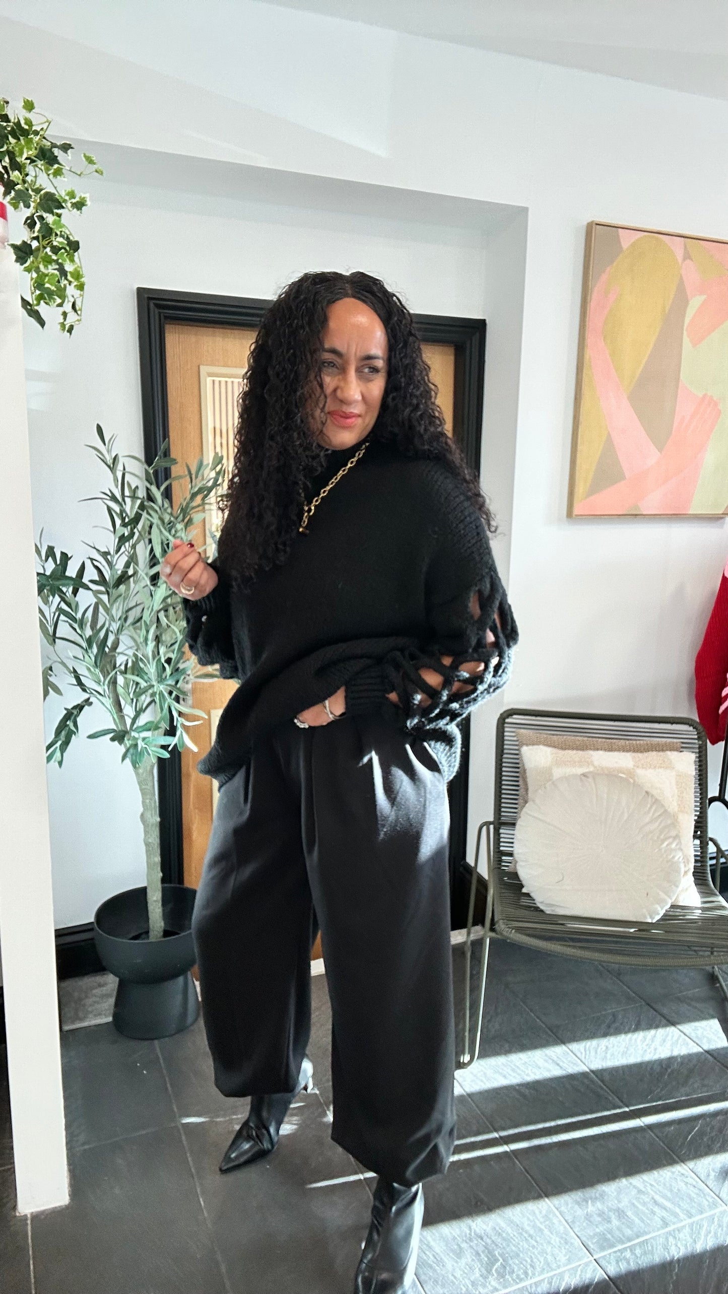 CUT OUT BALLOON SLEEVED OVERSIZED JUMPER CLASSIC BLACK *New