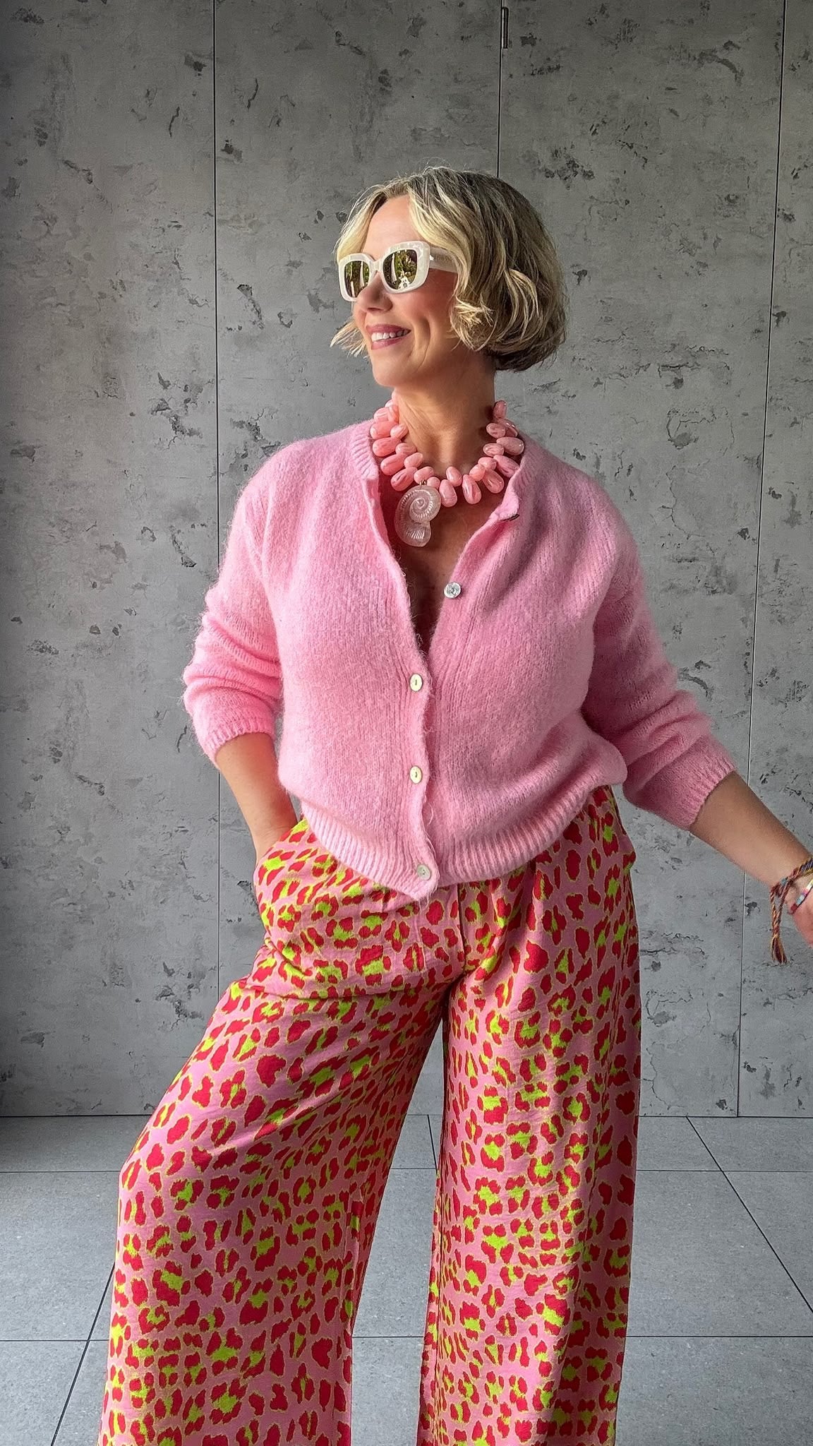 SUNSET BONNIE  SOFT TOUCH BUTTON CARDIGAN BABY PINK *New
