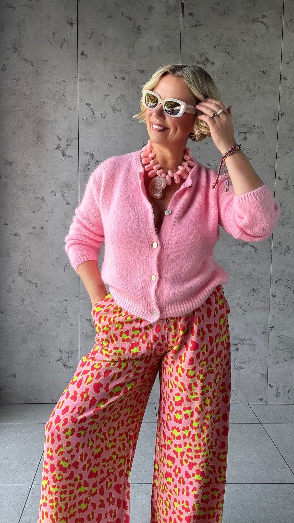 SUNSET BONNIE  SOFT TOUCH BUTTON CARDIGAN BABY PINK *New