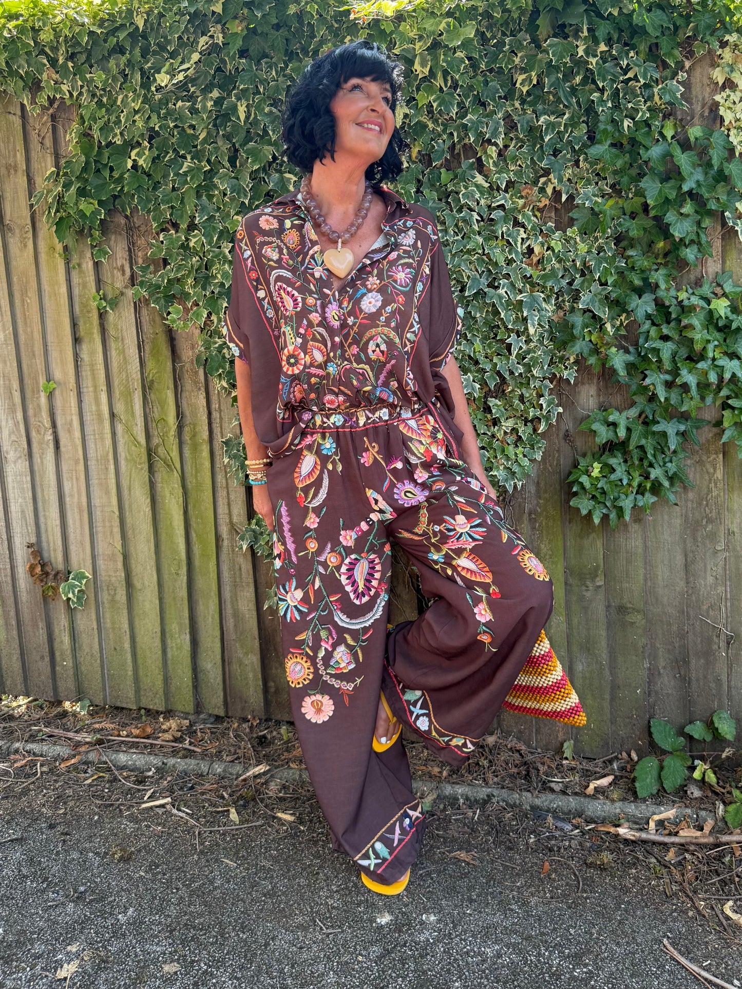 CLEO LASER EMBROIDERED FLORAL BOHO SHIRT BROWN *New