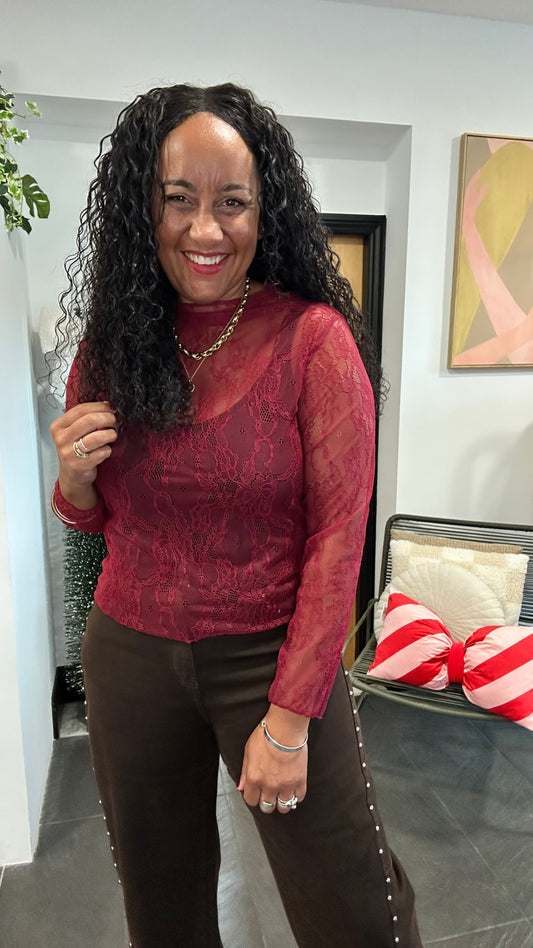 PAULETTE LACE LONG SLEEVED TOP DEEP RED *New