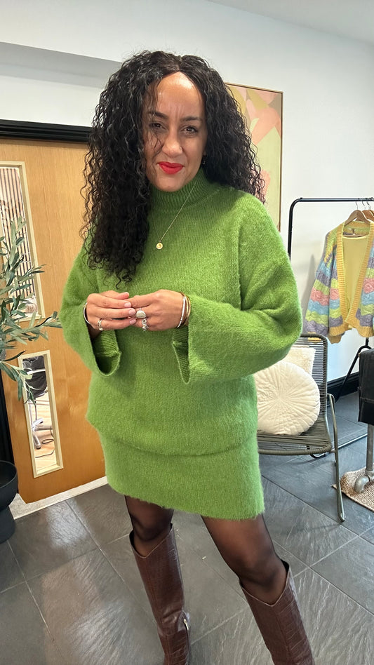 LUNA SOFT KNIT COORD SET GREEN *New