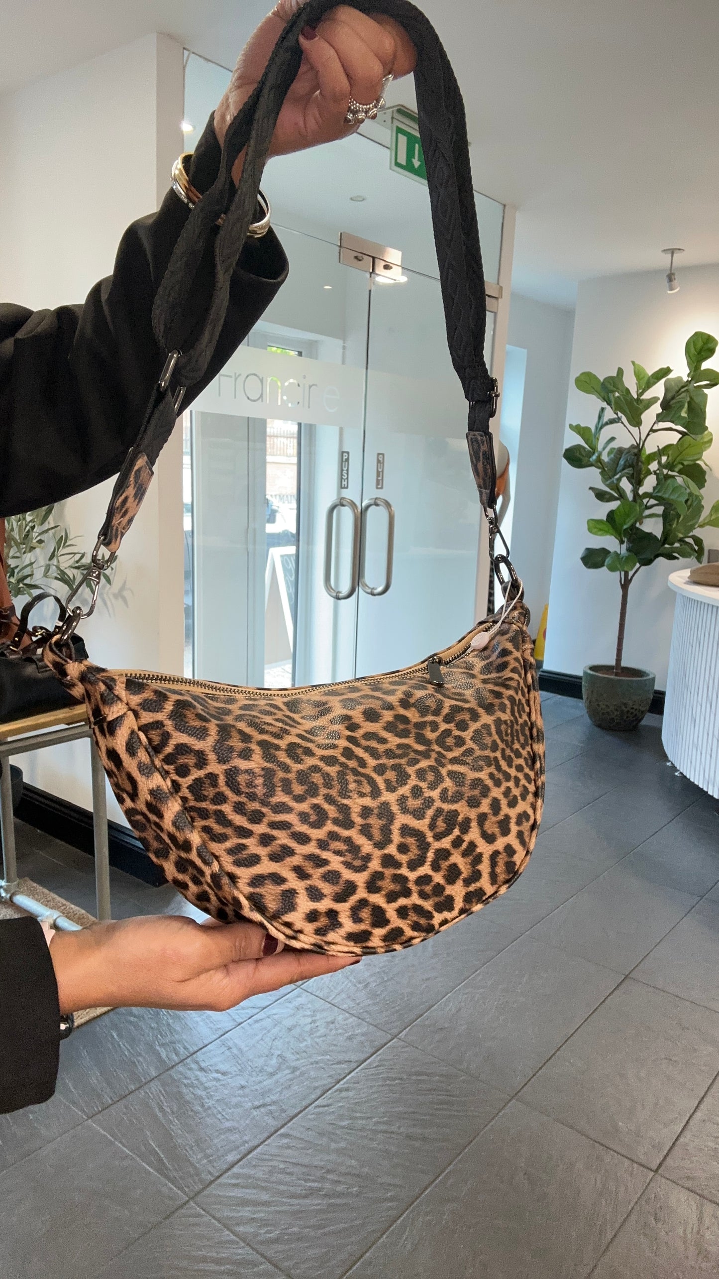 LEOPARD MOON CROSSBODY BAG *New