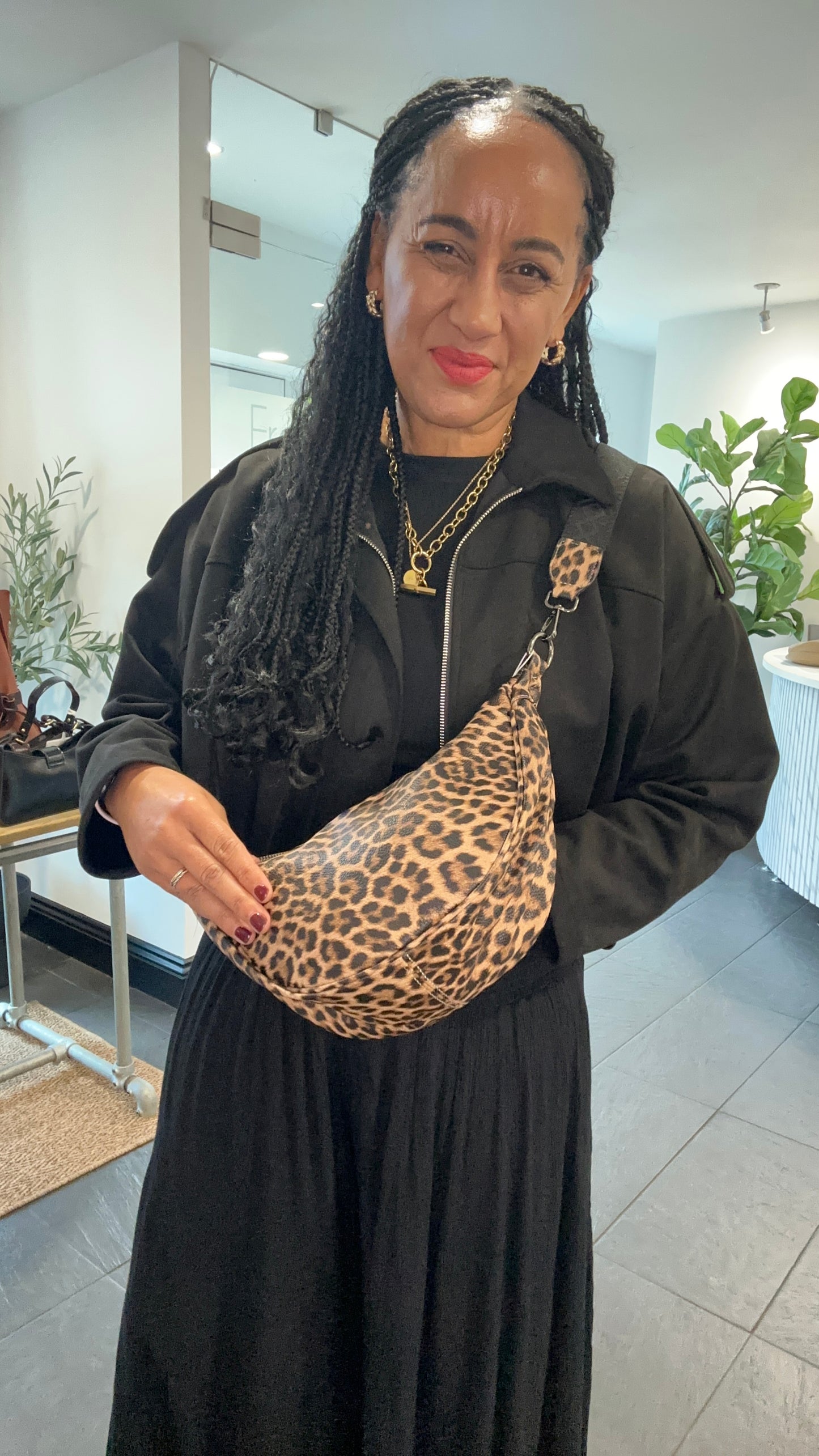 LEOPARD MOON CROSSBODY BAG *New