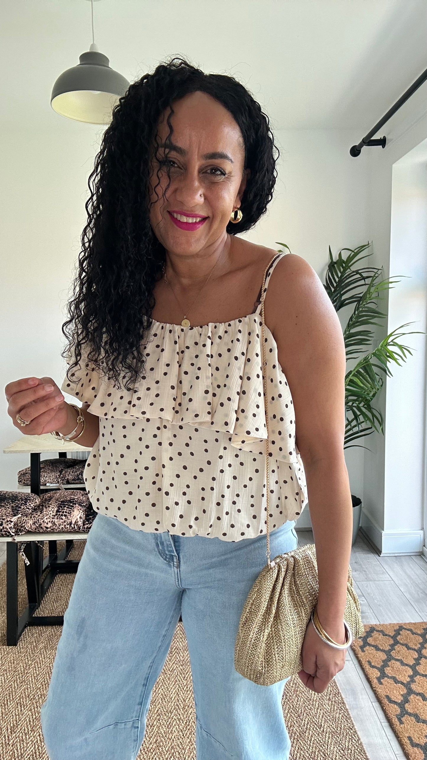 POLKA DOT COLD SHOULDER TOP CREAM *New