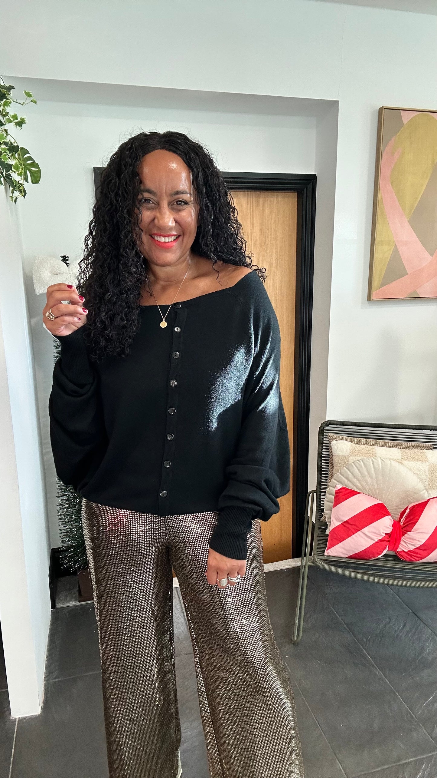 MULTIFUNCTIONAL BUTTON BACK BATWING TOP BLACK *New